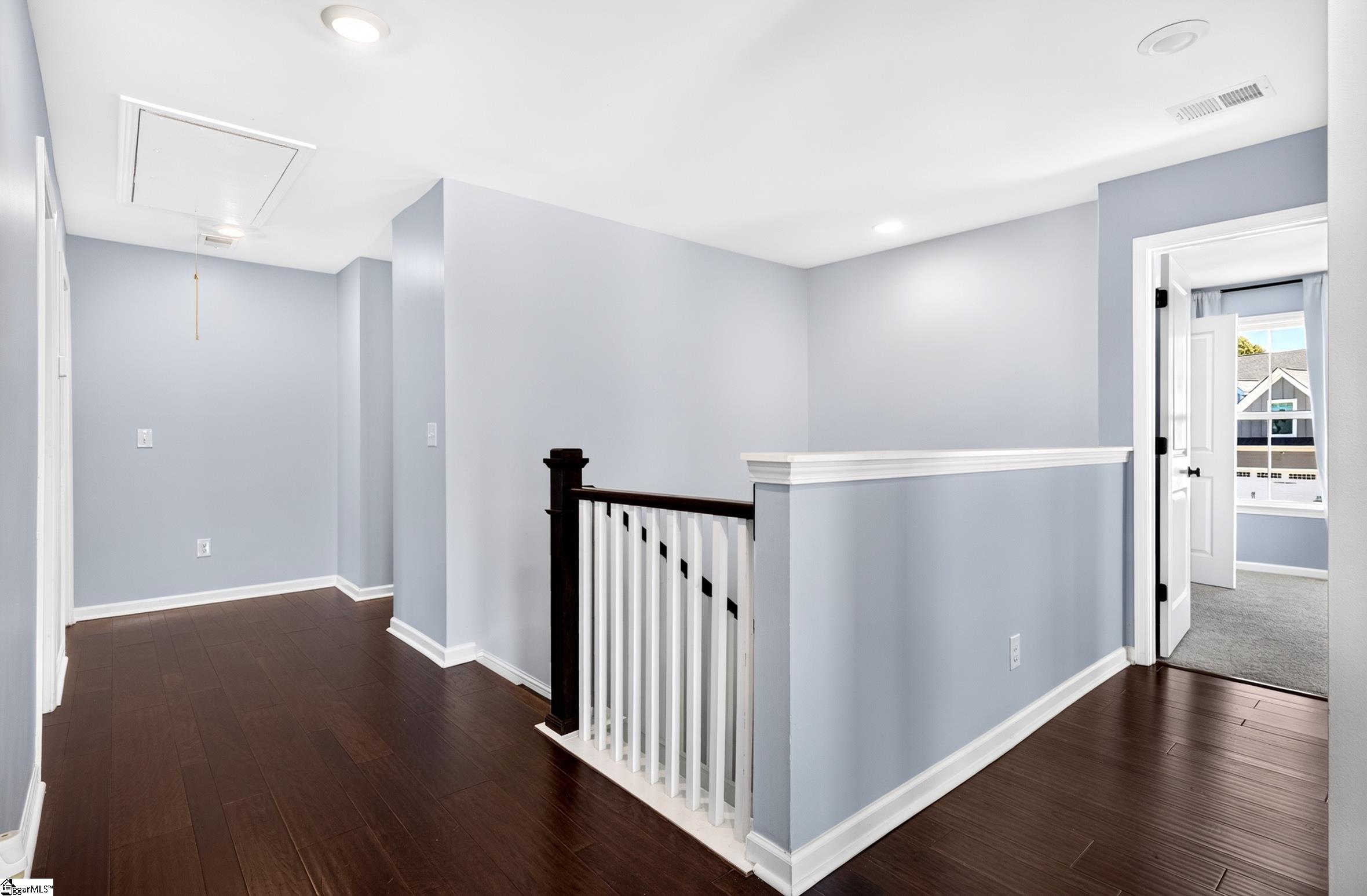 200 Armitage Way Property Photo 34
