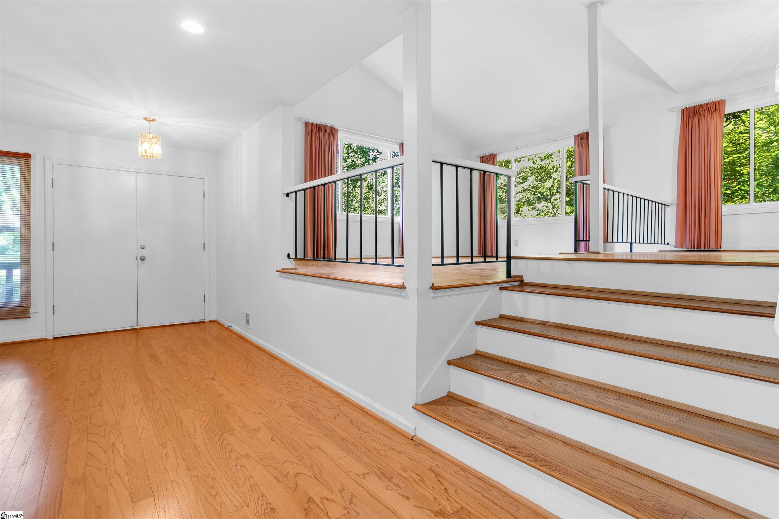 214 Whittlin Way Property Photo 6