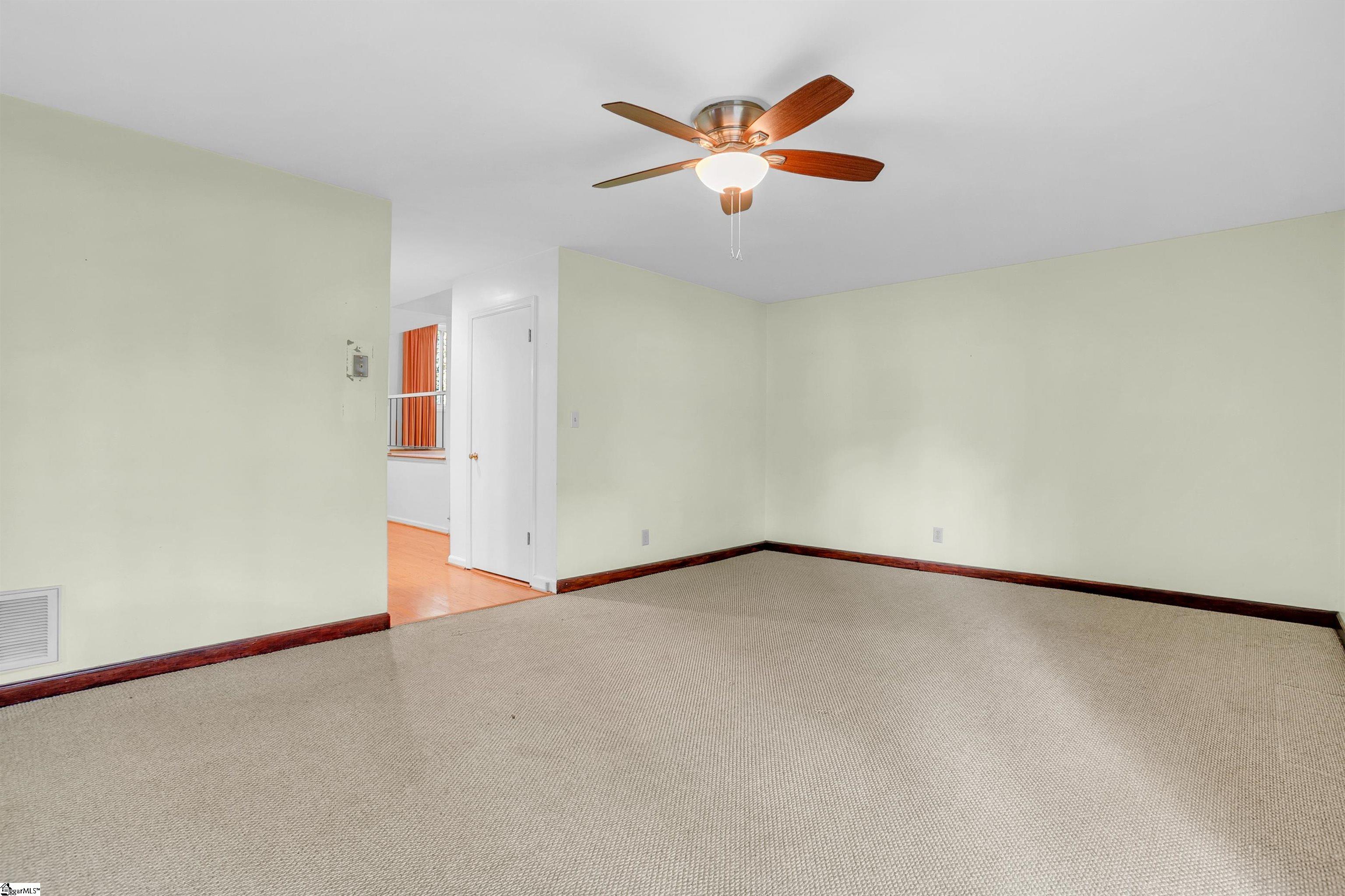 214 Whittlin Way Property Photo 19