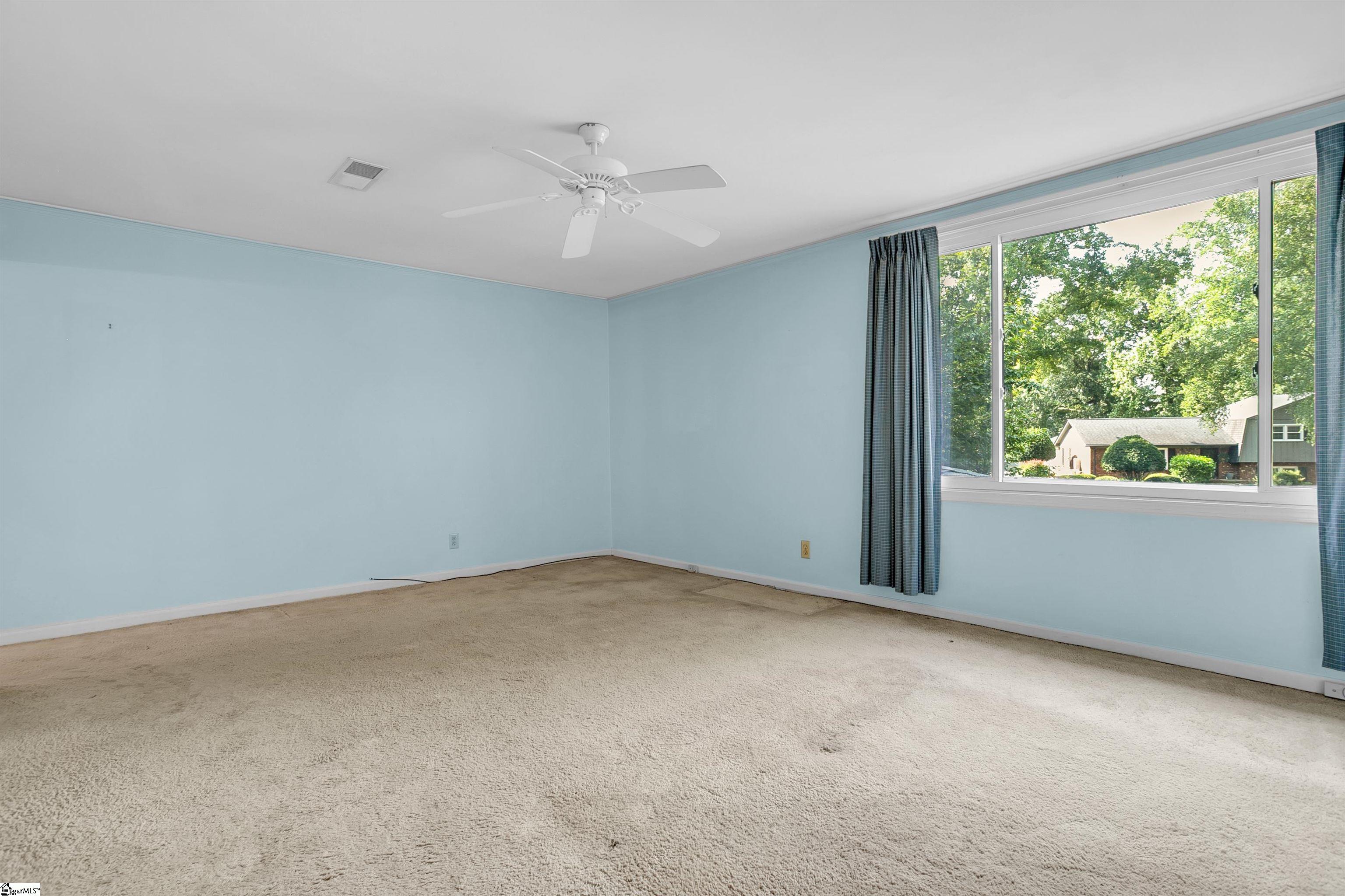214 Whittlin Way Property Photo 33