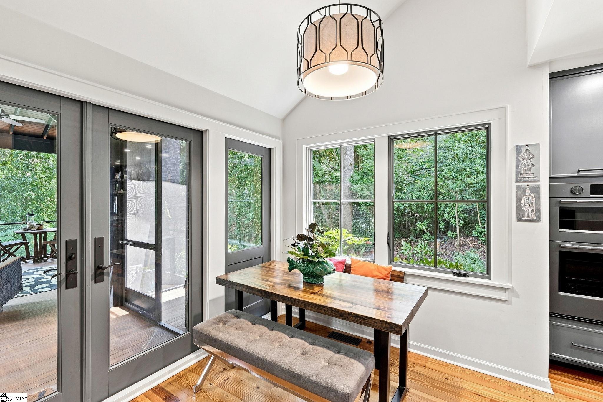 10 Marshall Court Property Photo 8