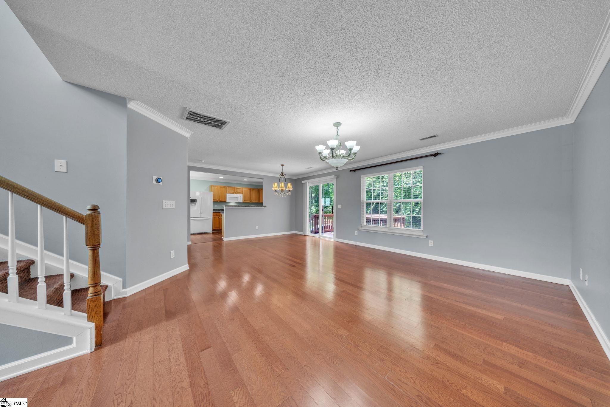 5 Earleigh Court Property Photo 2
