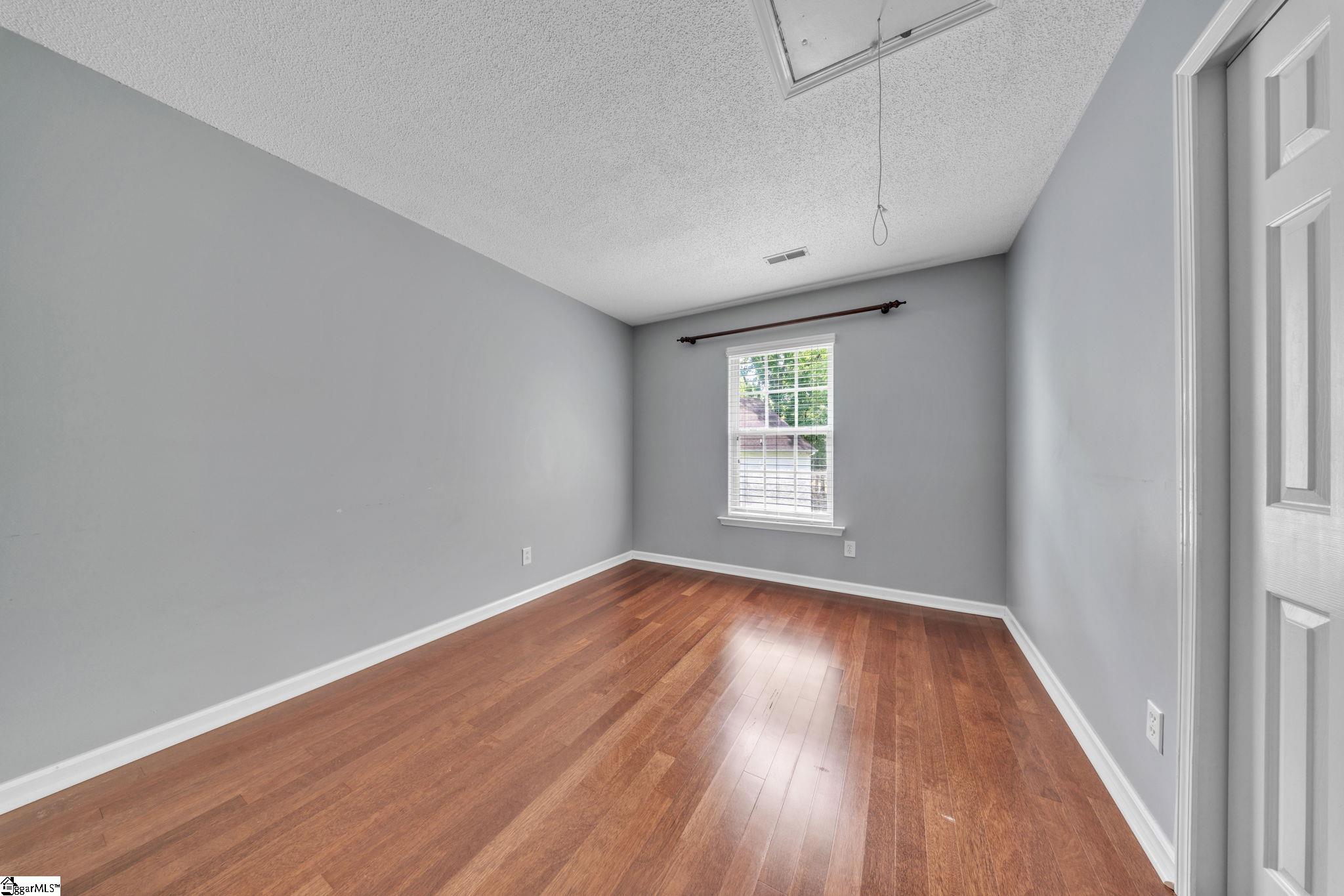 5 Earleigh Court Property Photo 17
