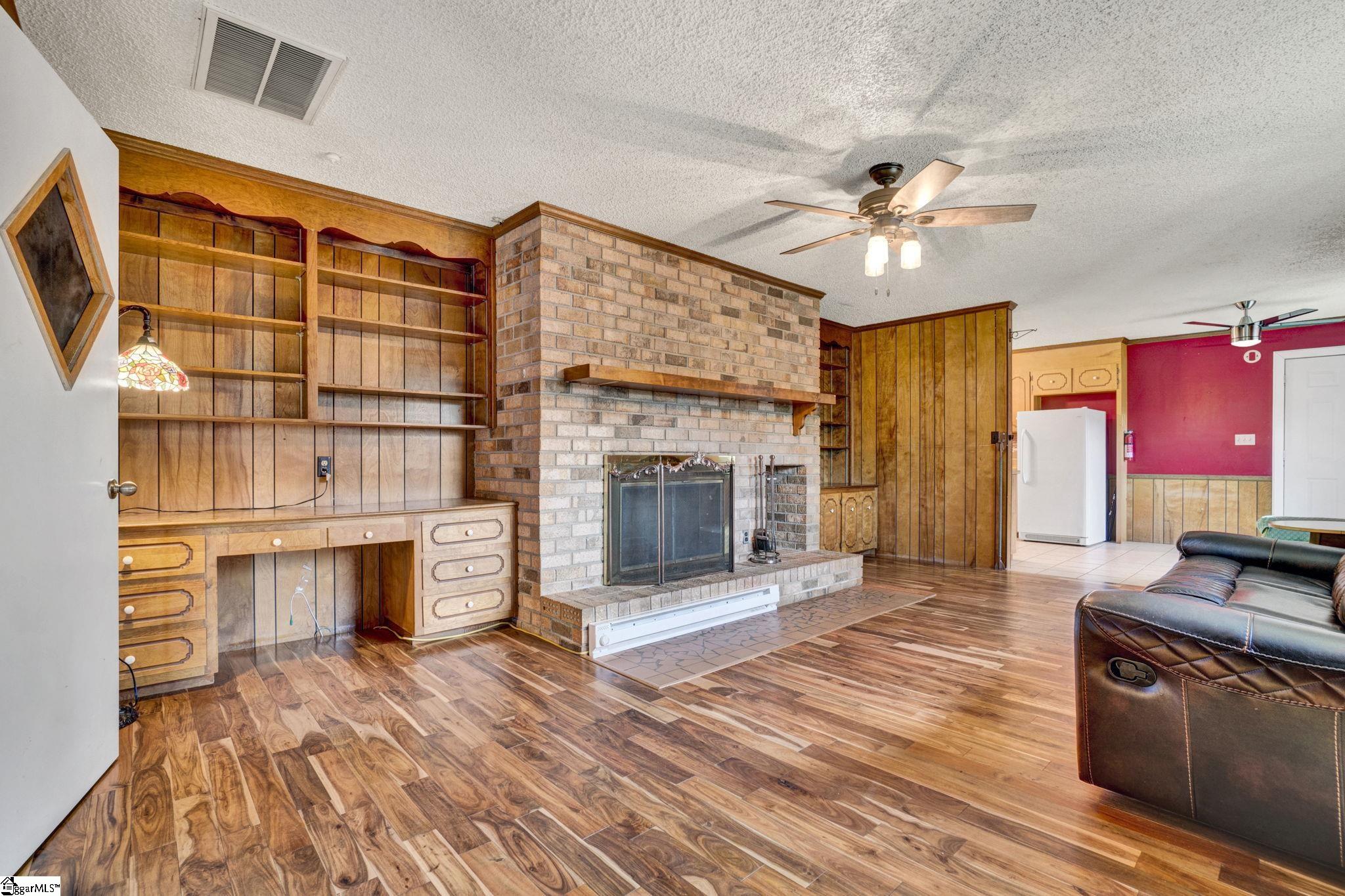 503 Edgewater Road Property Photo 8