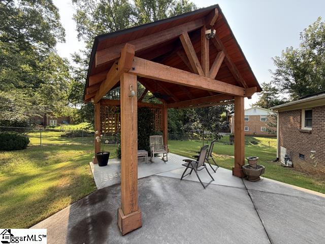 10 Dickens Lane Property Photo 3