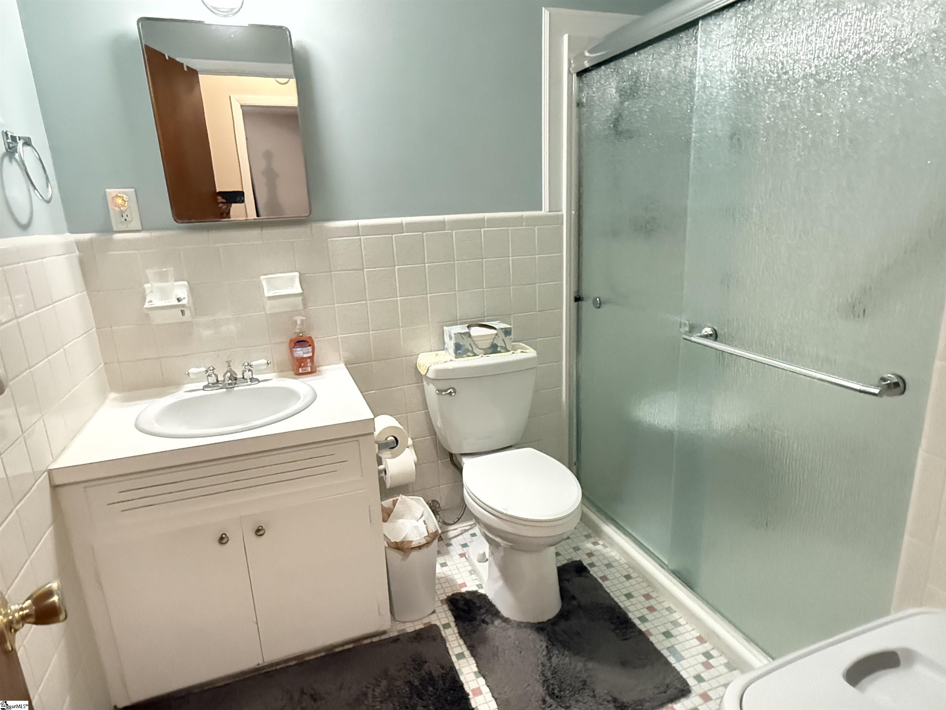10 Dickens Lane Property Photo 13