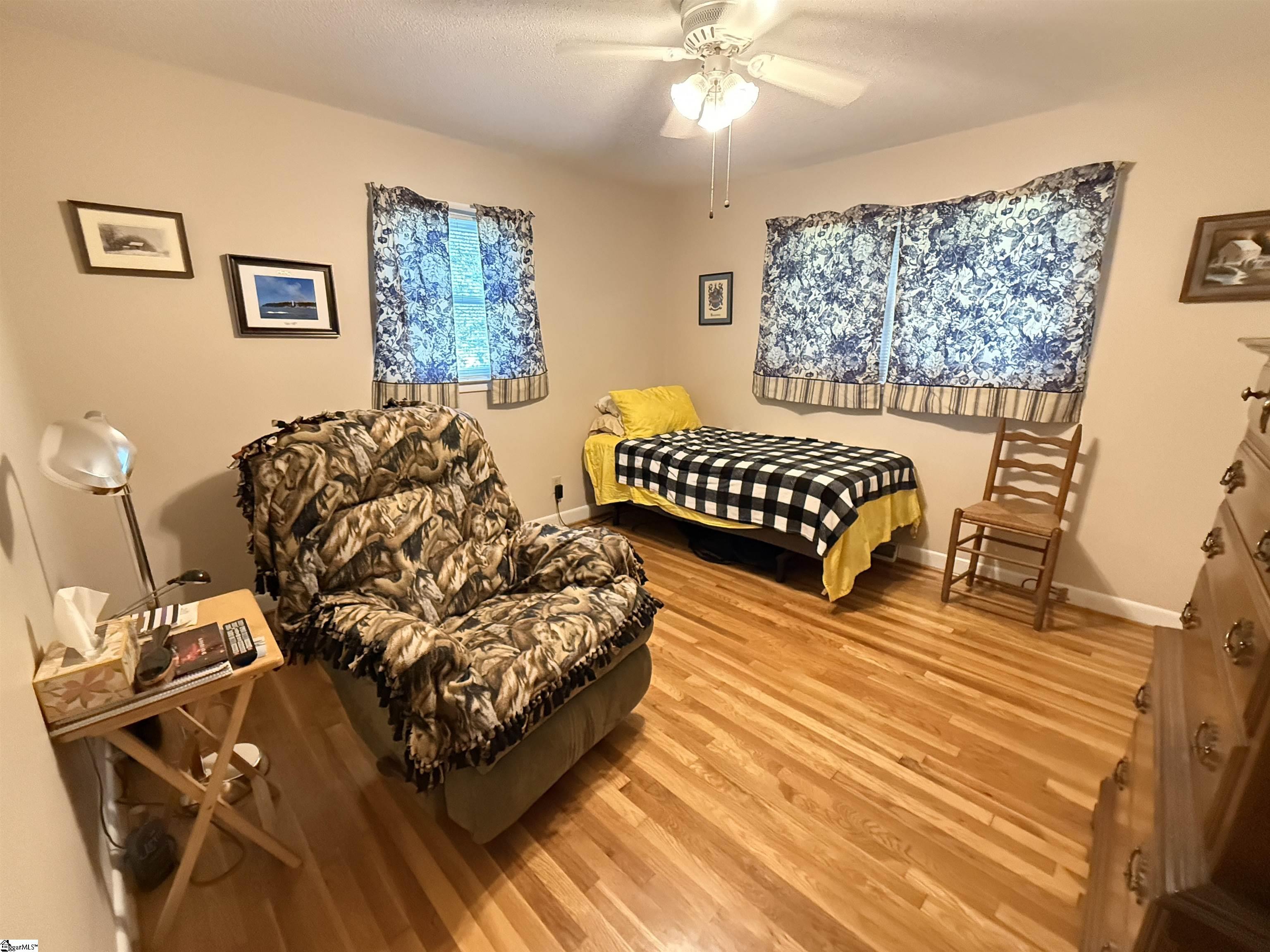 10 Dickens Lane Property Photo 15