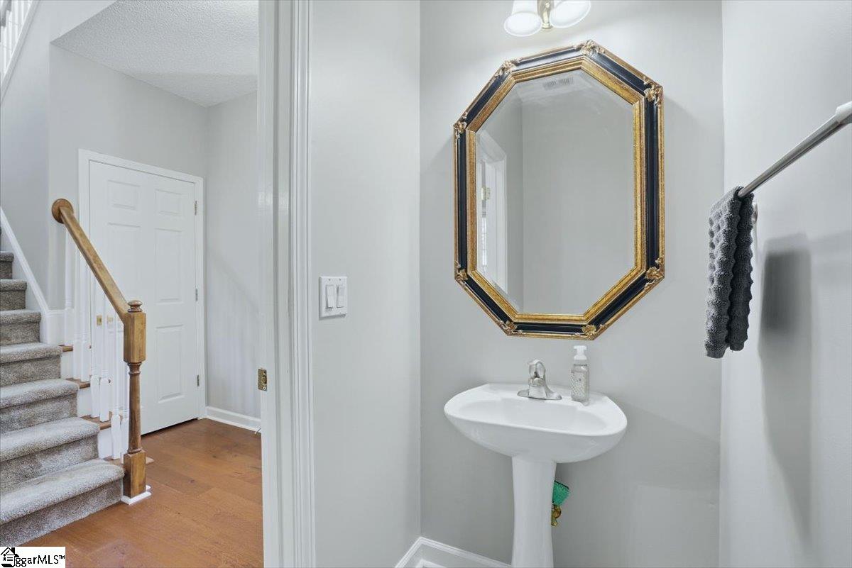 105 Rosebank Way Property Photo 13