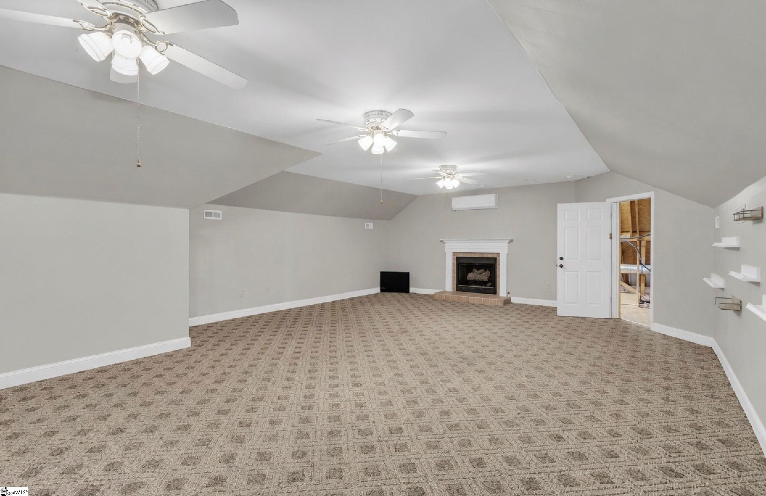 1002 Thornehill Drive Property Photo 32