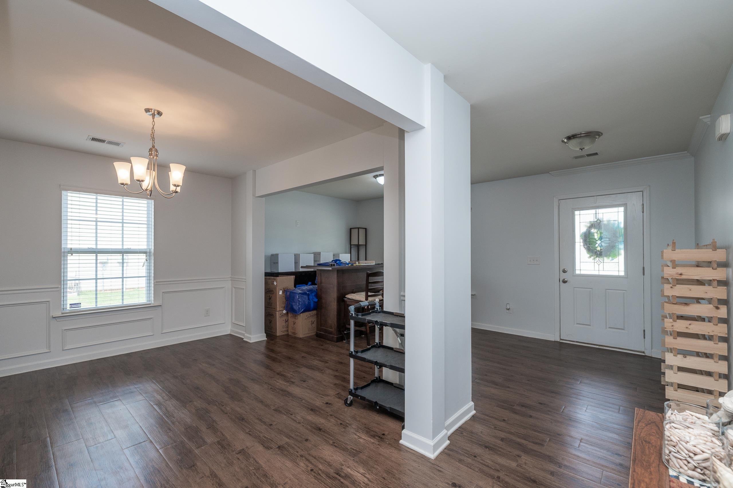 611 Willow Bank Landing Property Photo 4
