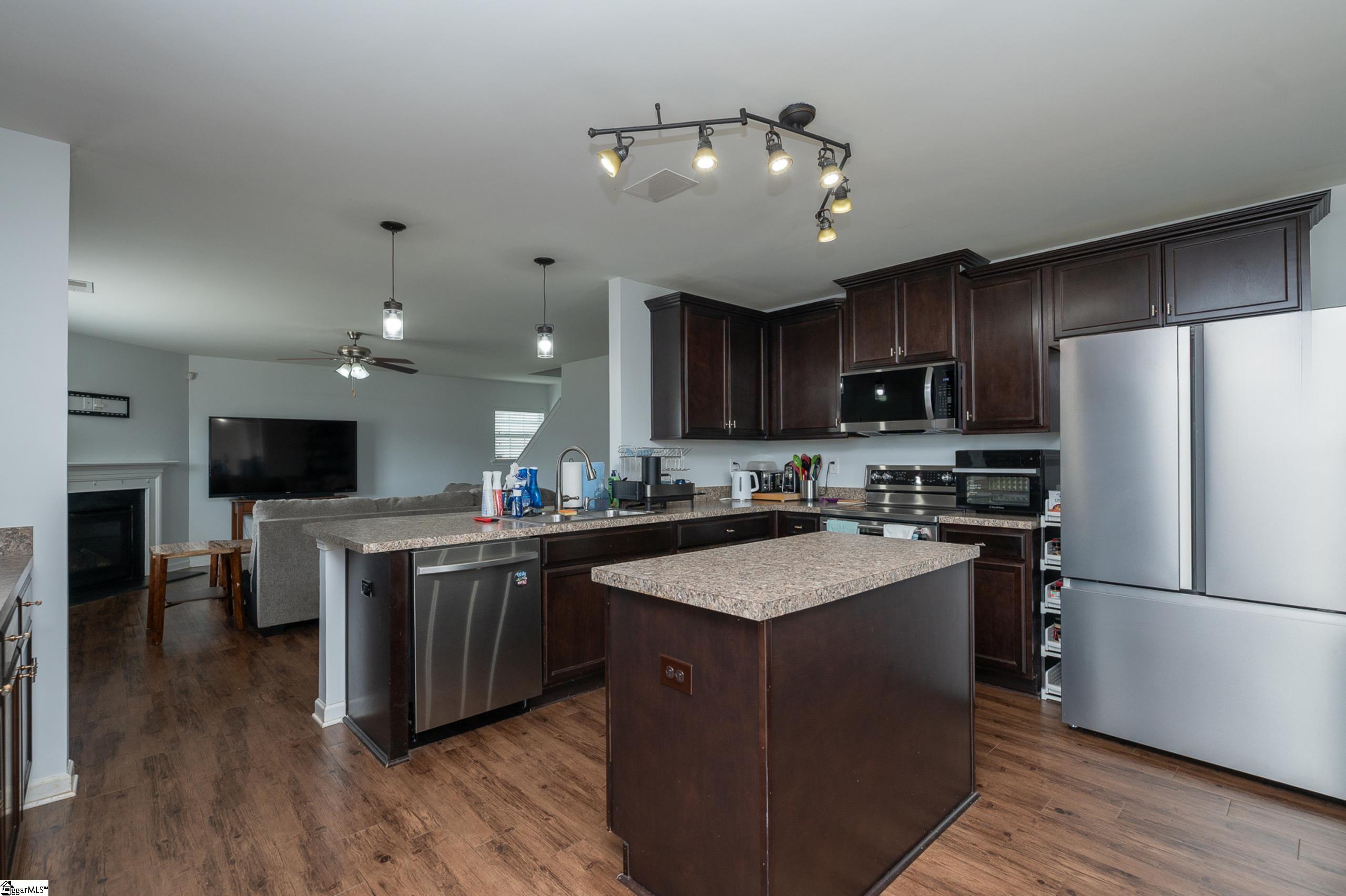 611 Willow Bank Landing Property Photo 14
