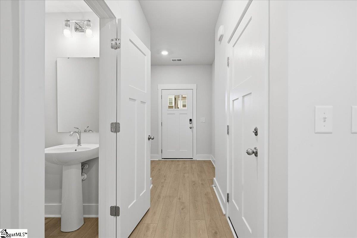 266 Telluride Way Property Photo 5