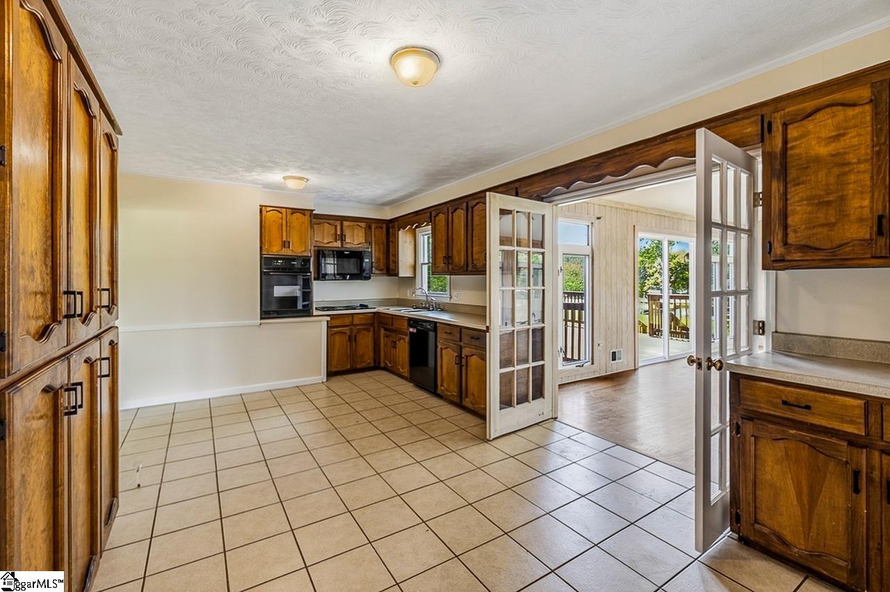 400 Mcabee Road Property Photo 10