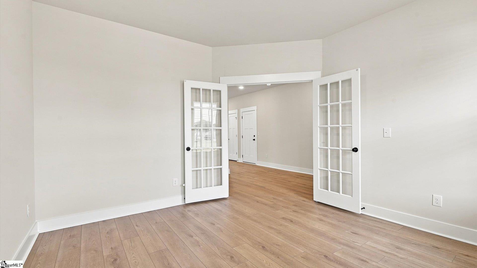 12132 Mahogany Circle Property Photo 4