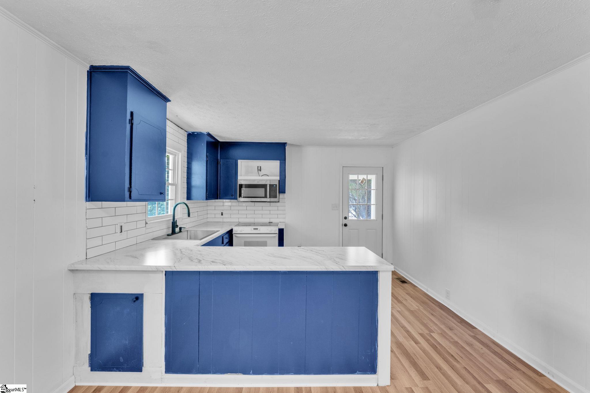159 Greenbriar Drive Property Photo 11