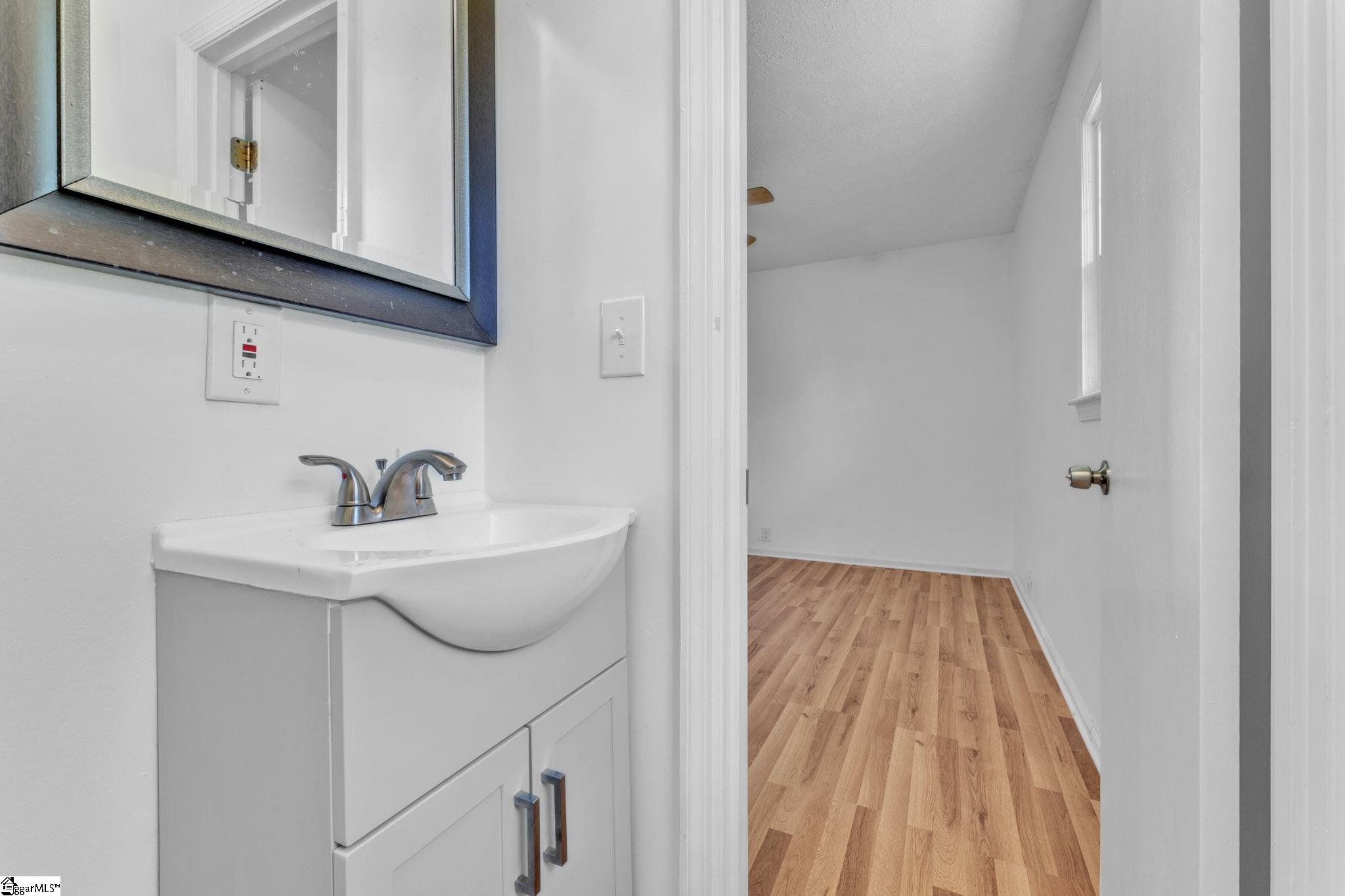 159 Greenbriar Drive Property Photo 19