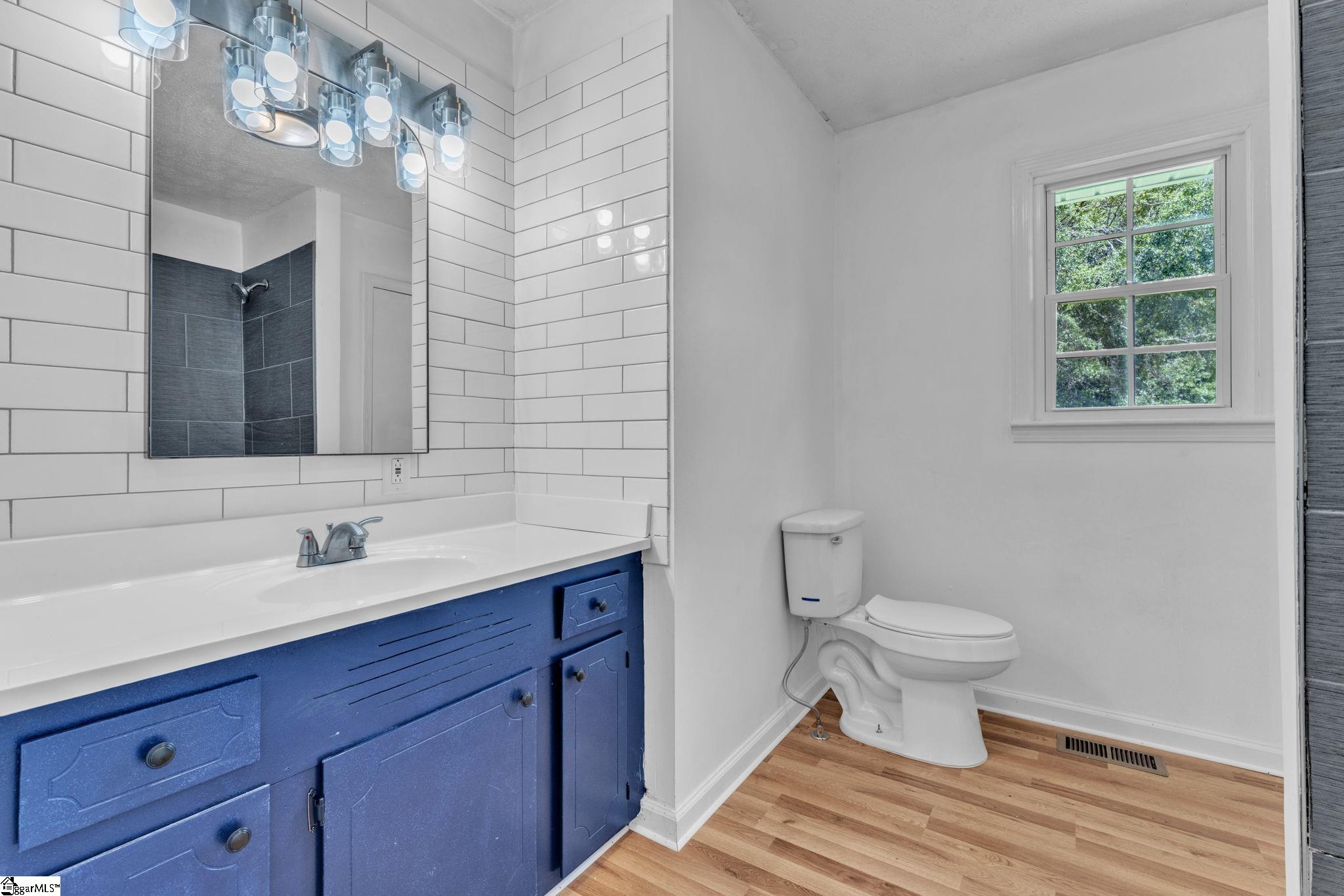 159 Greenbriar Drive Property Photo 23