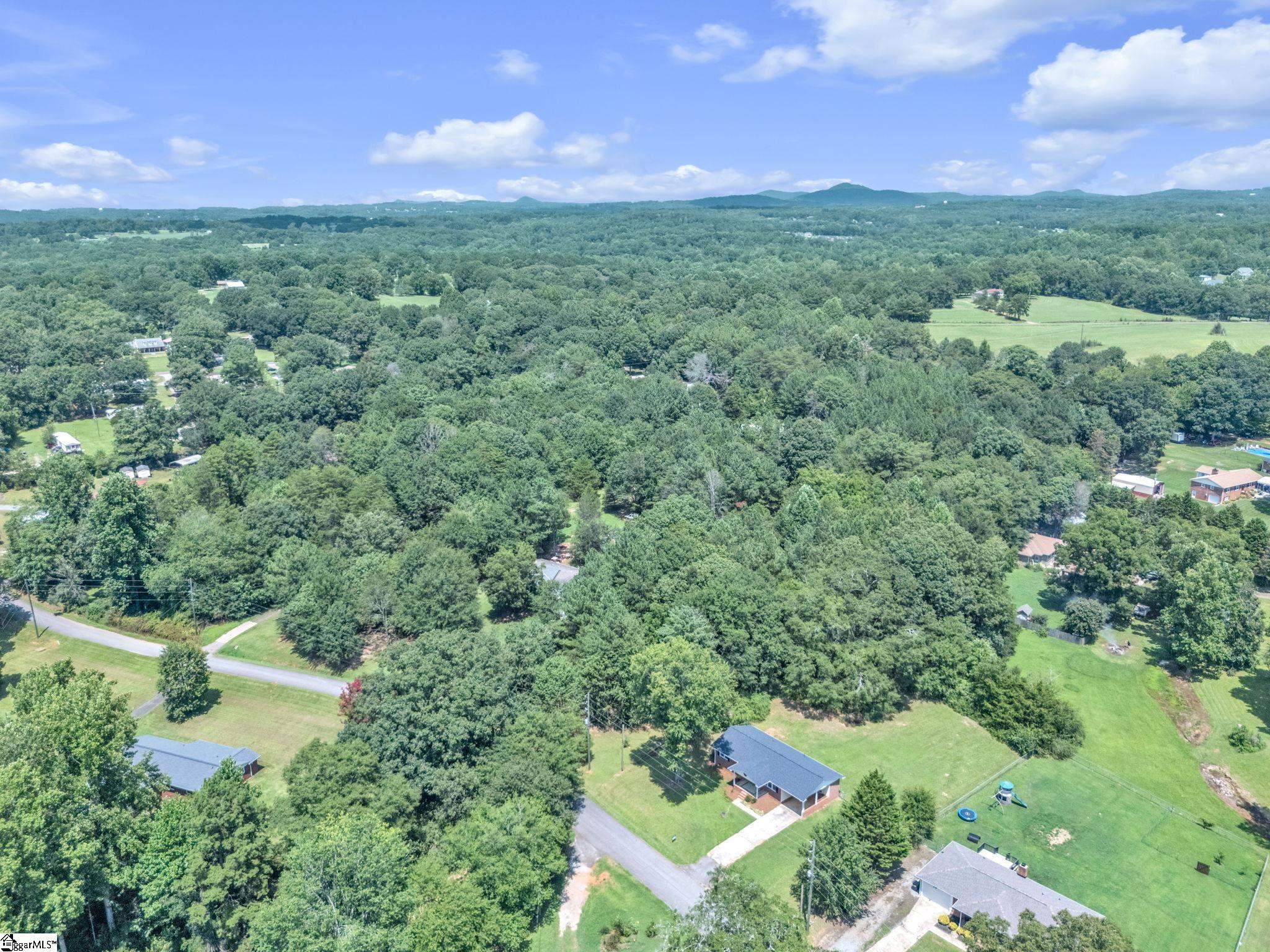 159 Greenbriar Drive Property Photo 29