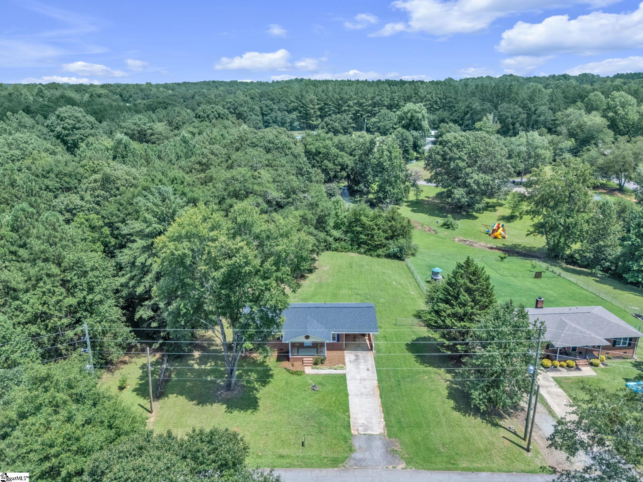 159 Greenbriar Drive Property Photo 31