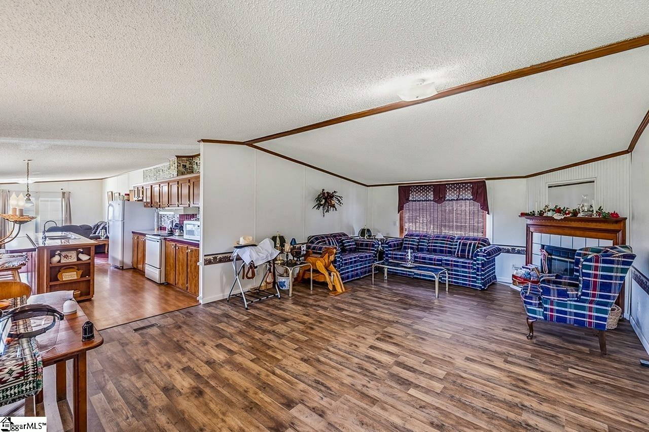 2131 & 2135 Moore Duncan Highway Property Photo 7