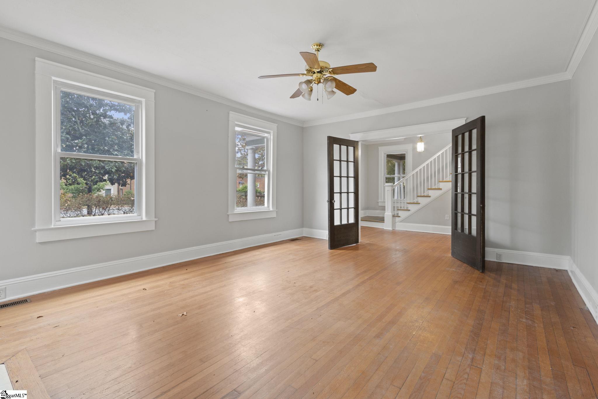 181 N Fairview Avenue Property Photo 6