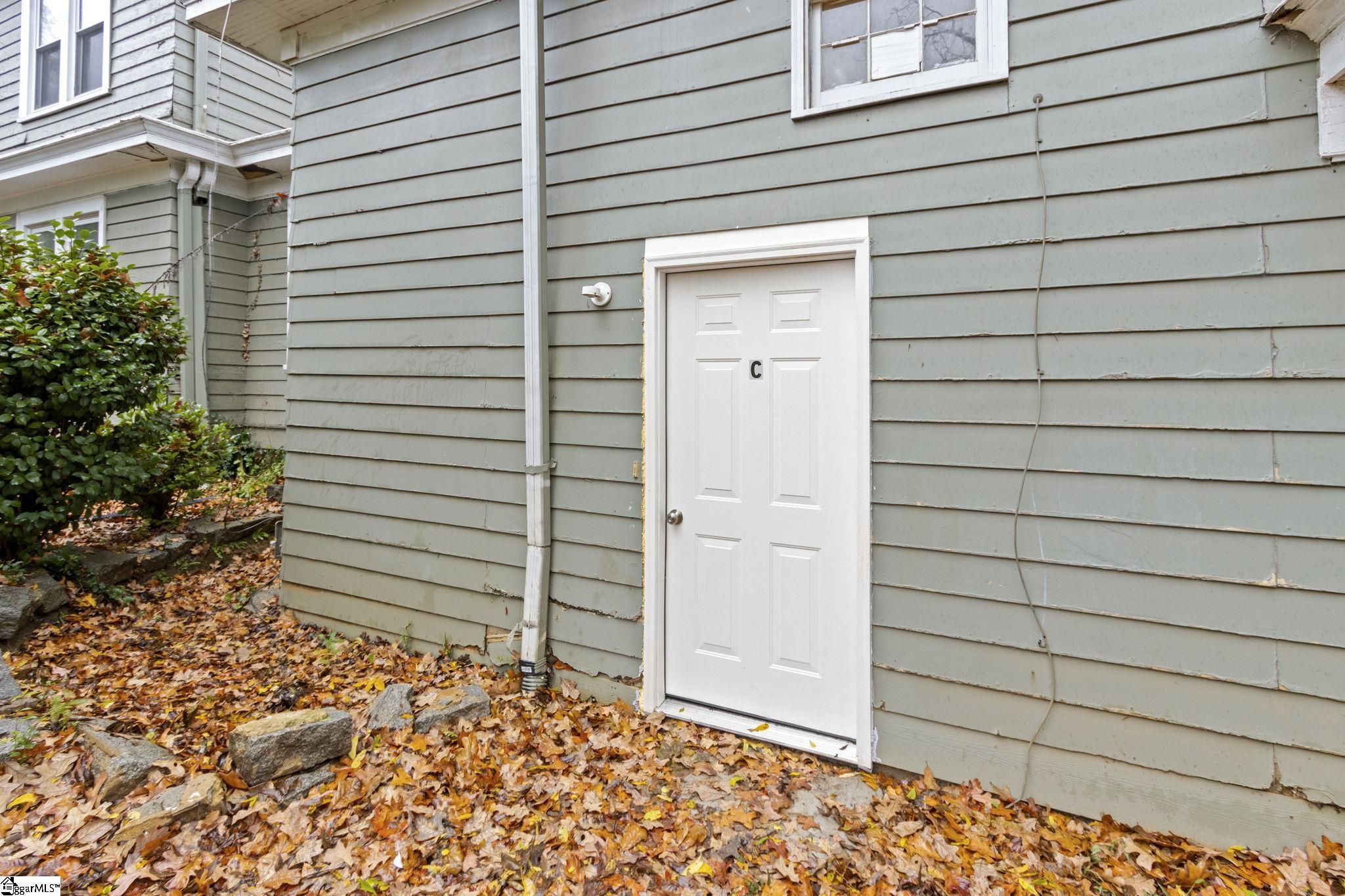 181 N Fairview Avenue Property Photo 34
