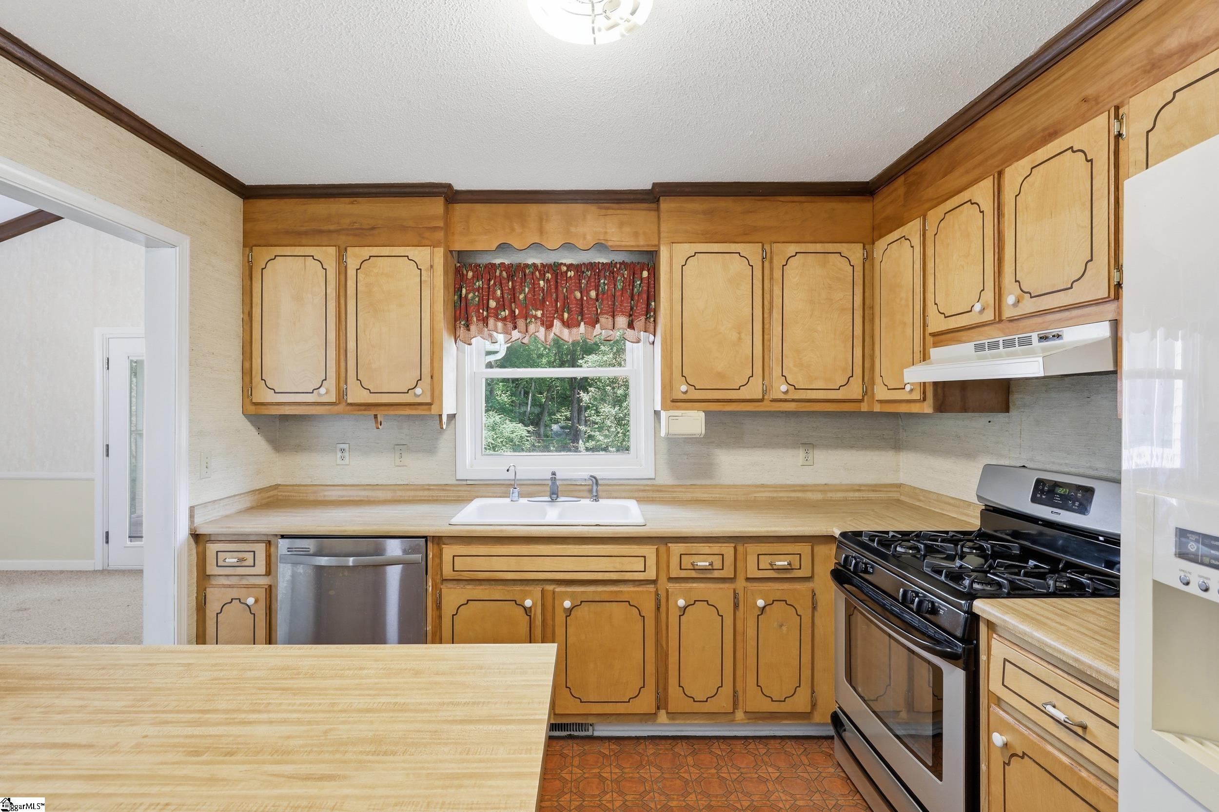 102 Harborough Road Property Photo 15