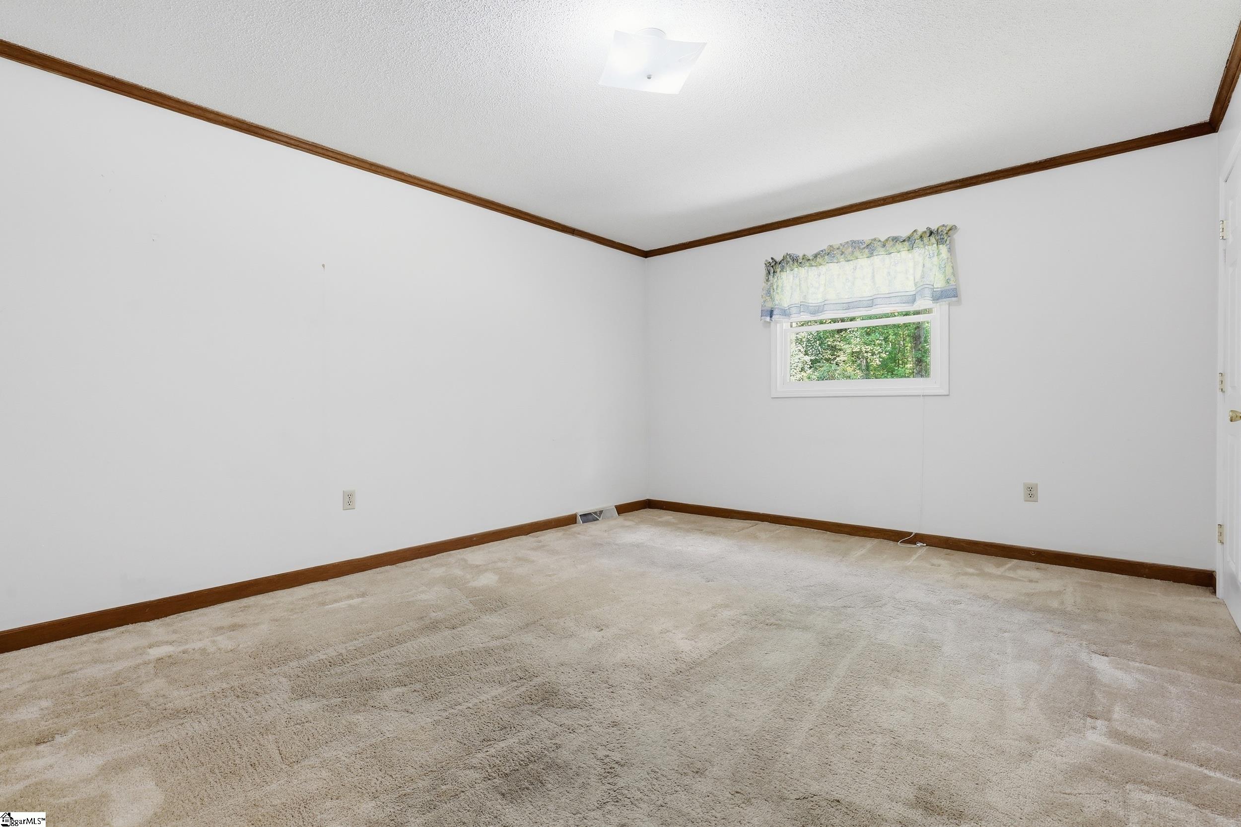 102 Harborough Road Property Photo 23