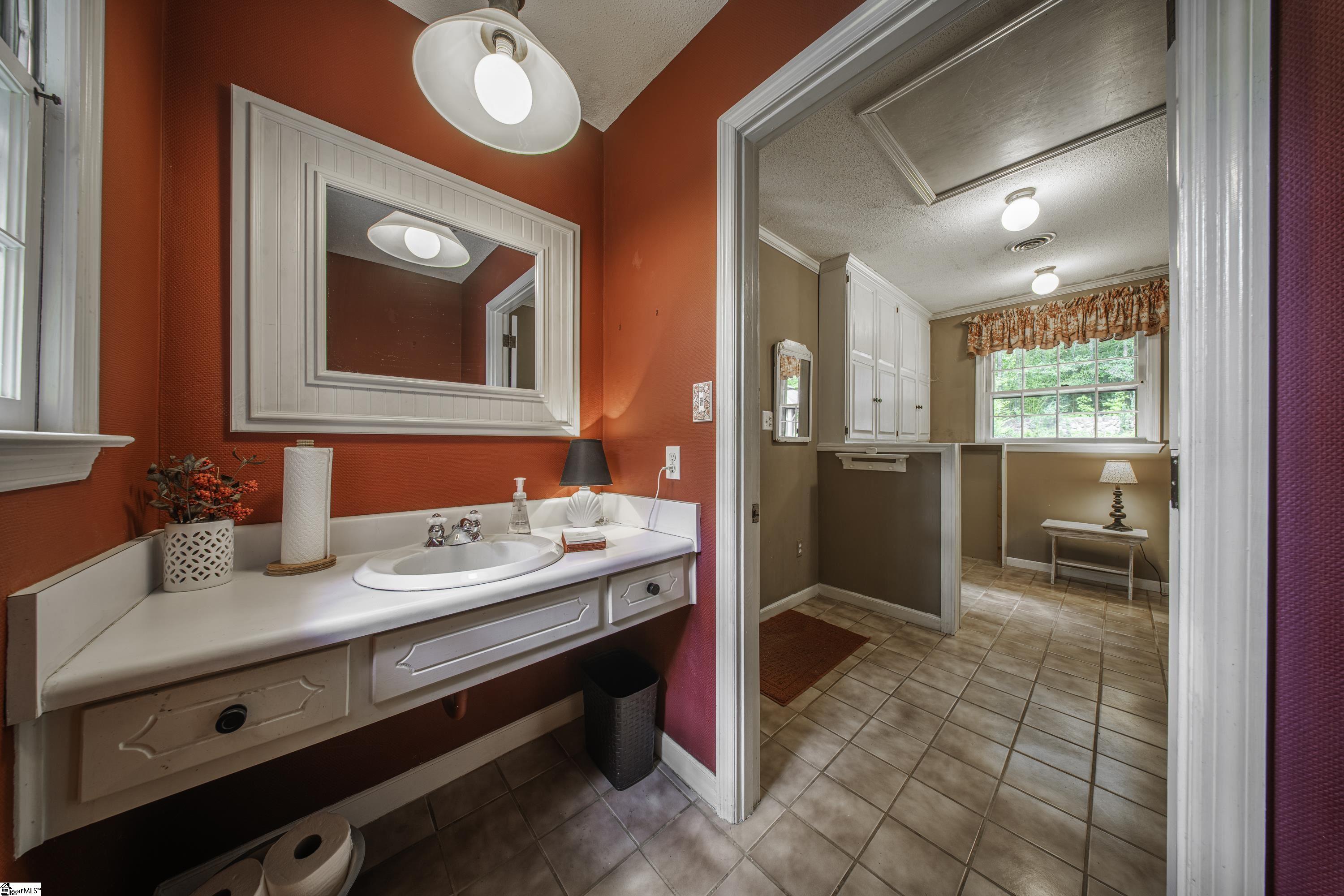 225 Walnut Hill Lane Property Photo 19