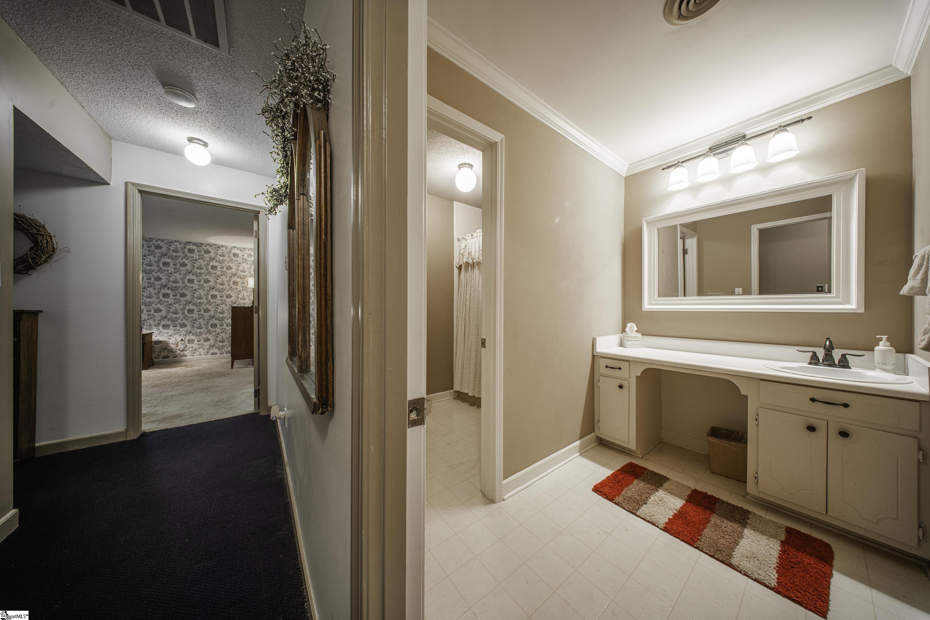 225 Walnut Hill Lane Property Photo 33
