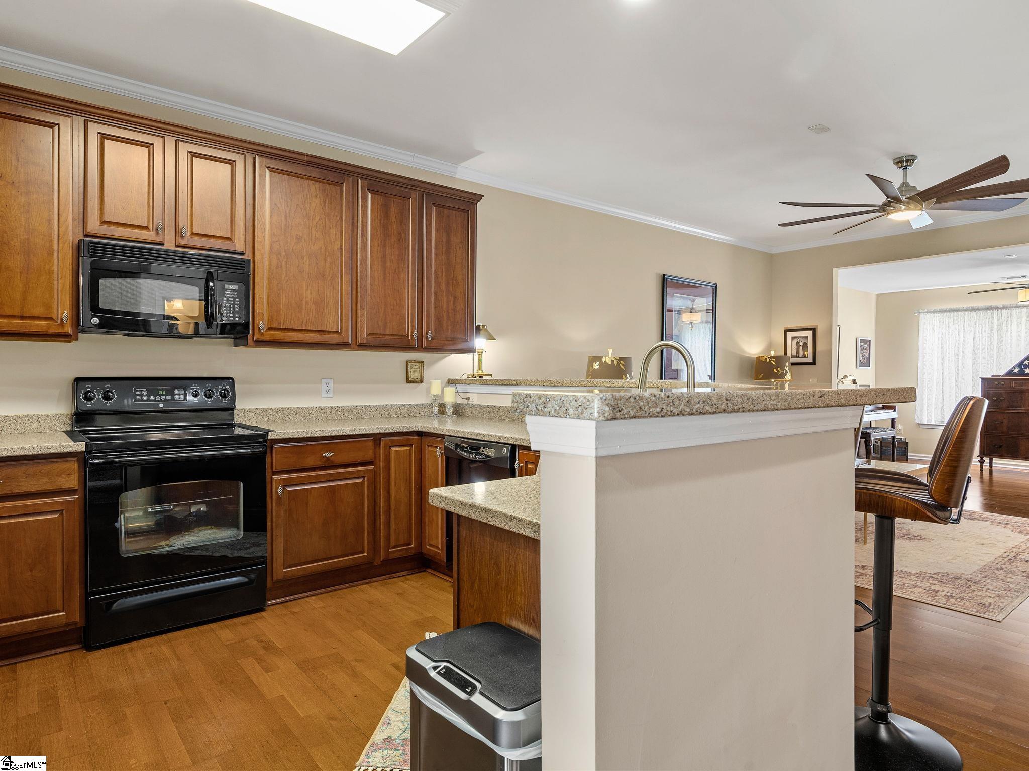 408 Pierview Way Property Photo 12