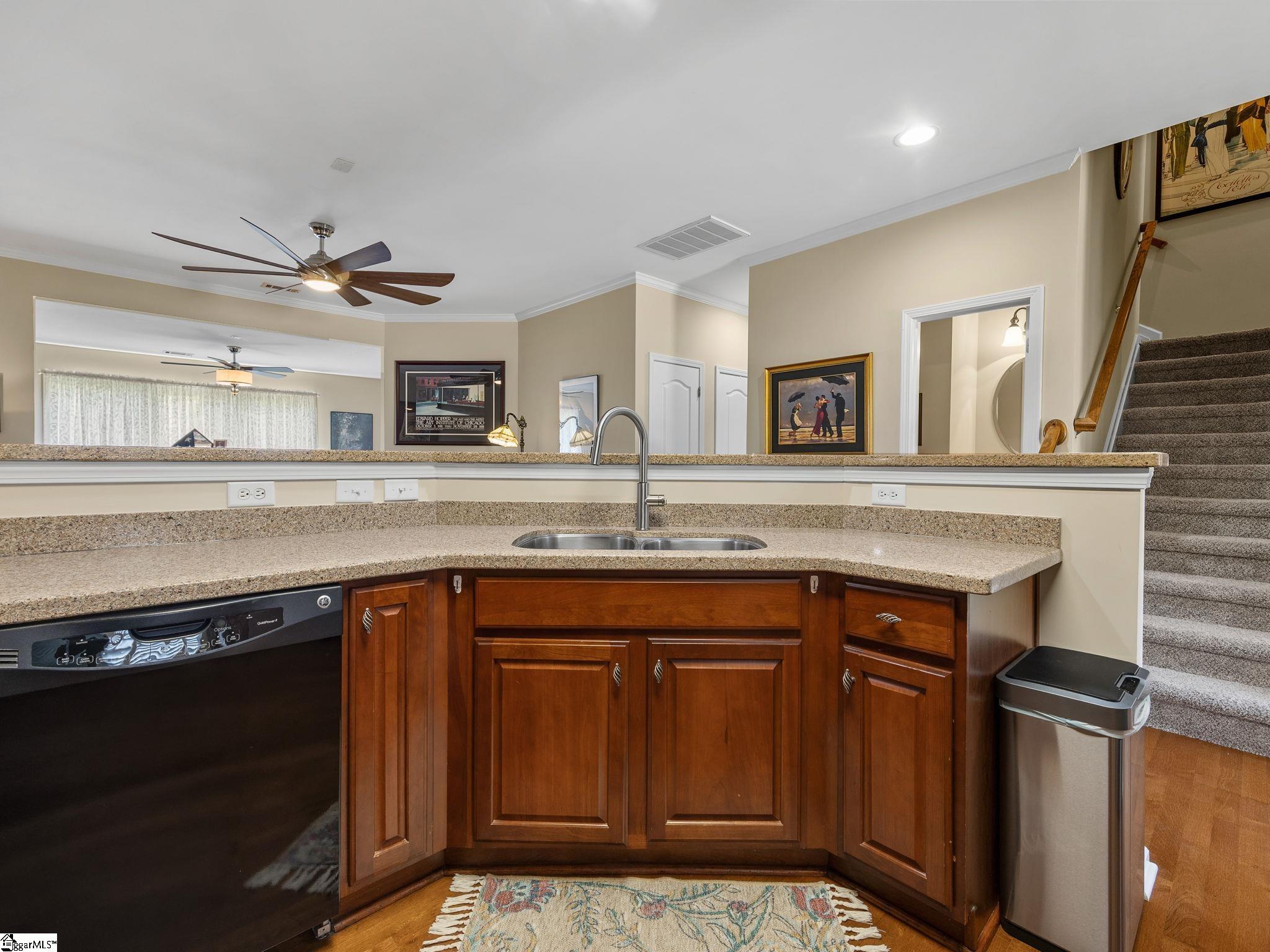 408 Pierview Way Property Photo 14