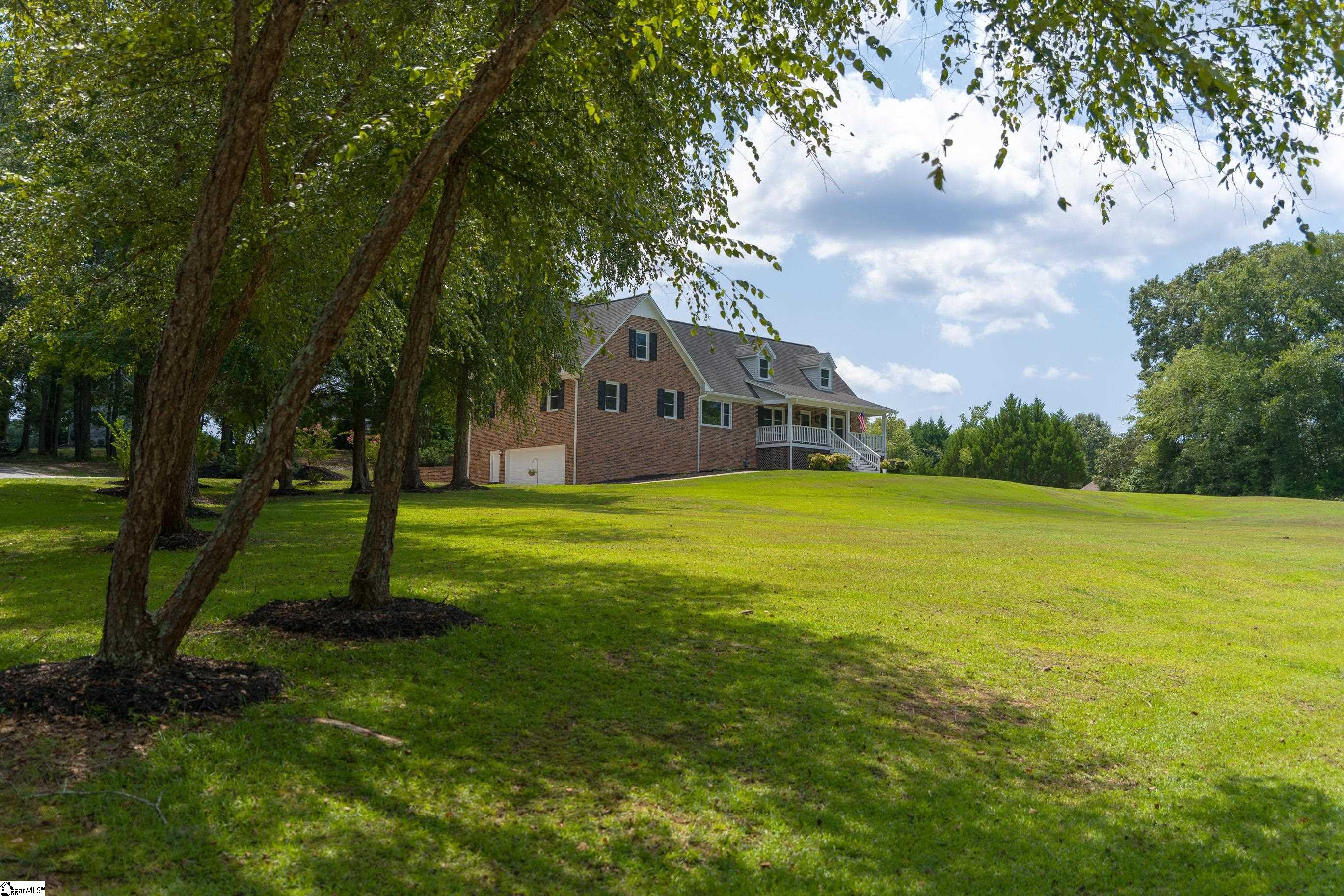 125 Tiffany Lane Property Photo 3