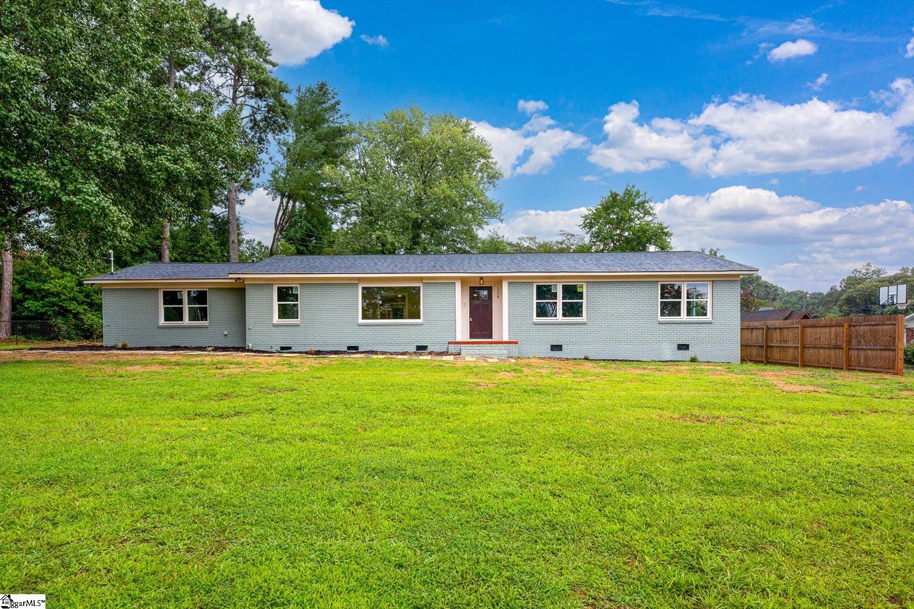 128 Galaxie Place Property Photo 3