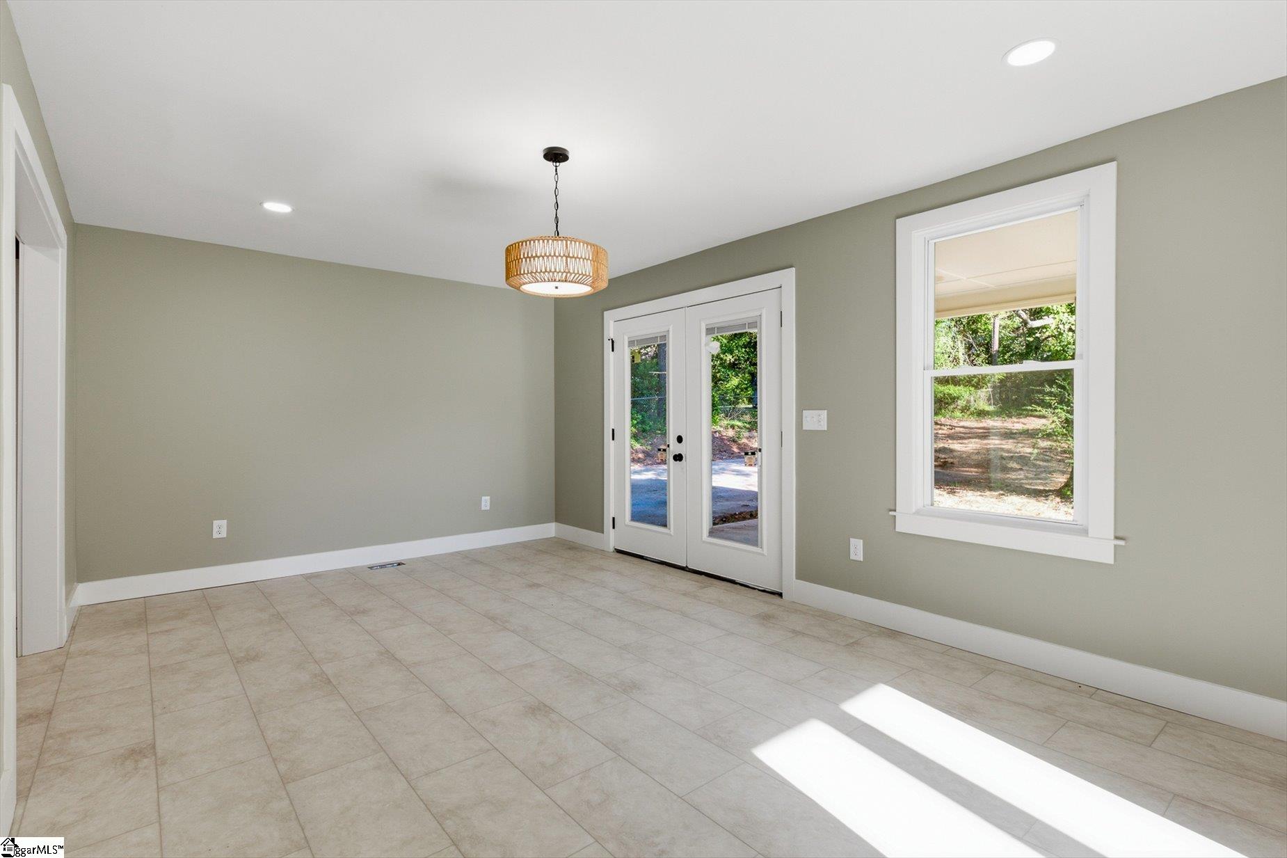128 Galaxie Place Property Photo 13
