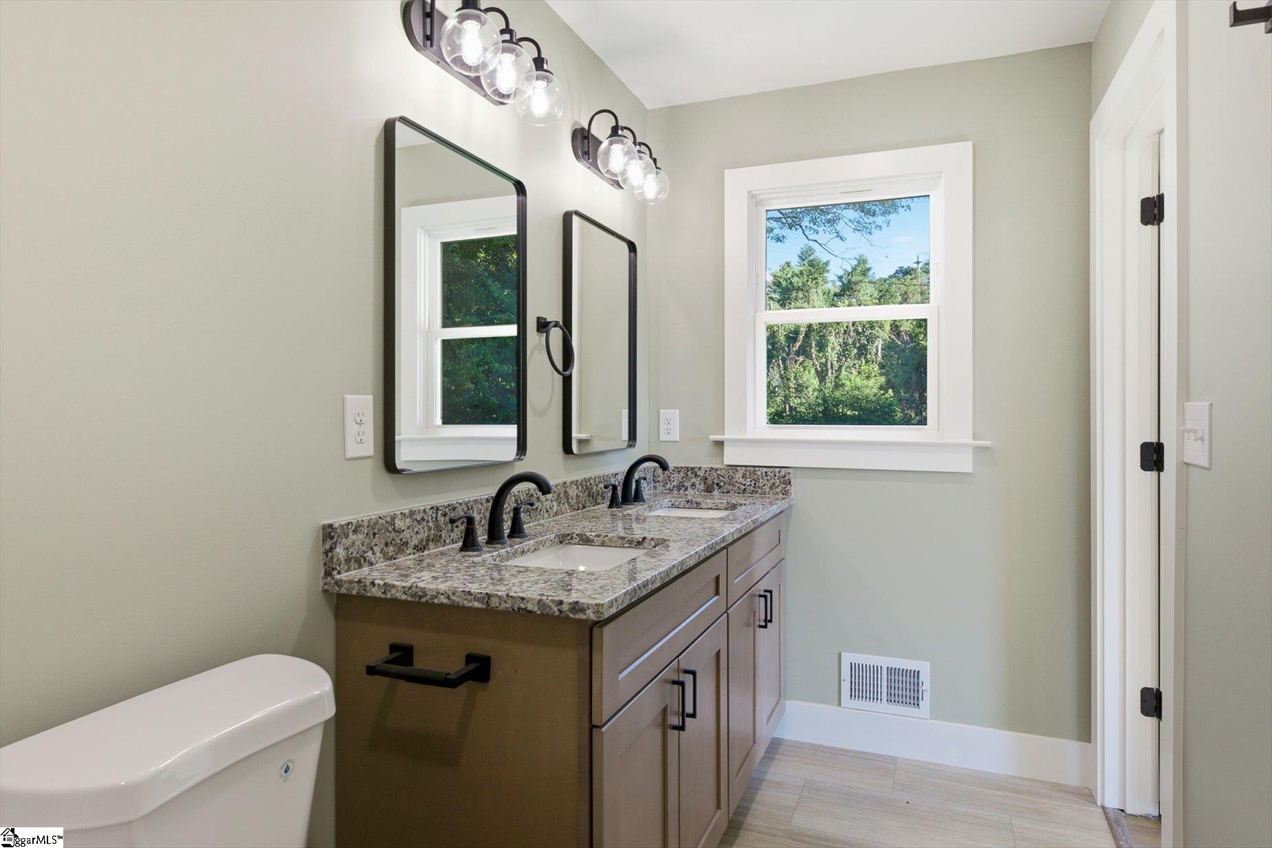 128 Galaxie Place Property Photo 20
