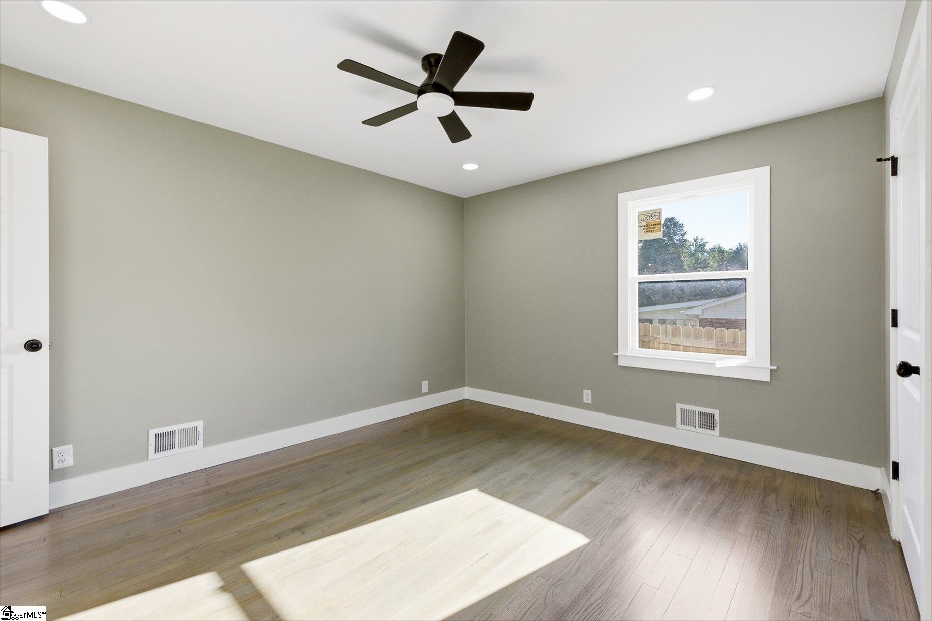 128 Galaxie Place Property Photo 21