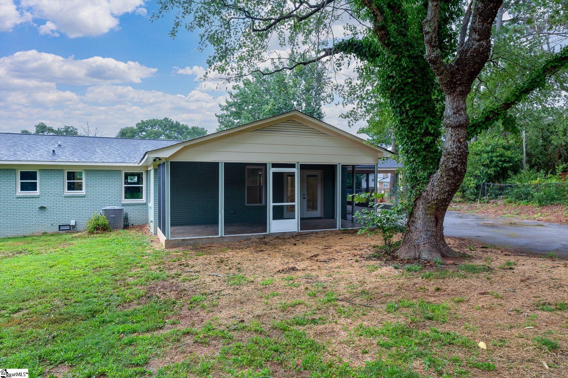 128 Galaxie Place Property Photo 31