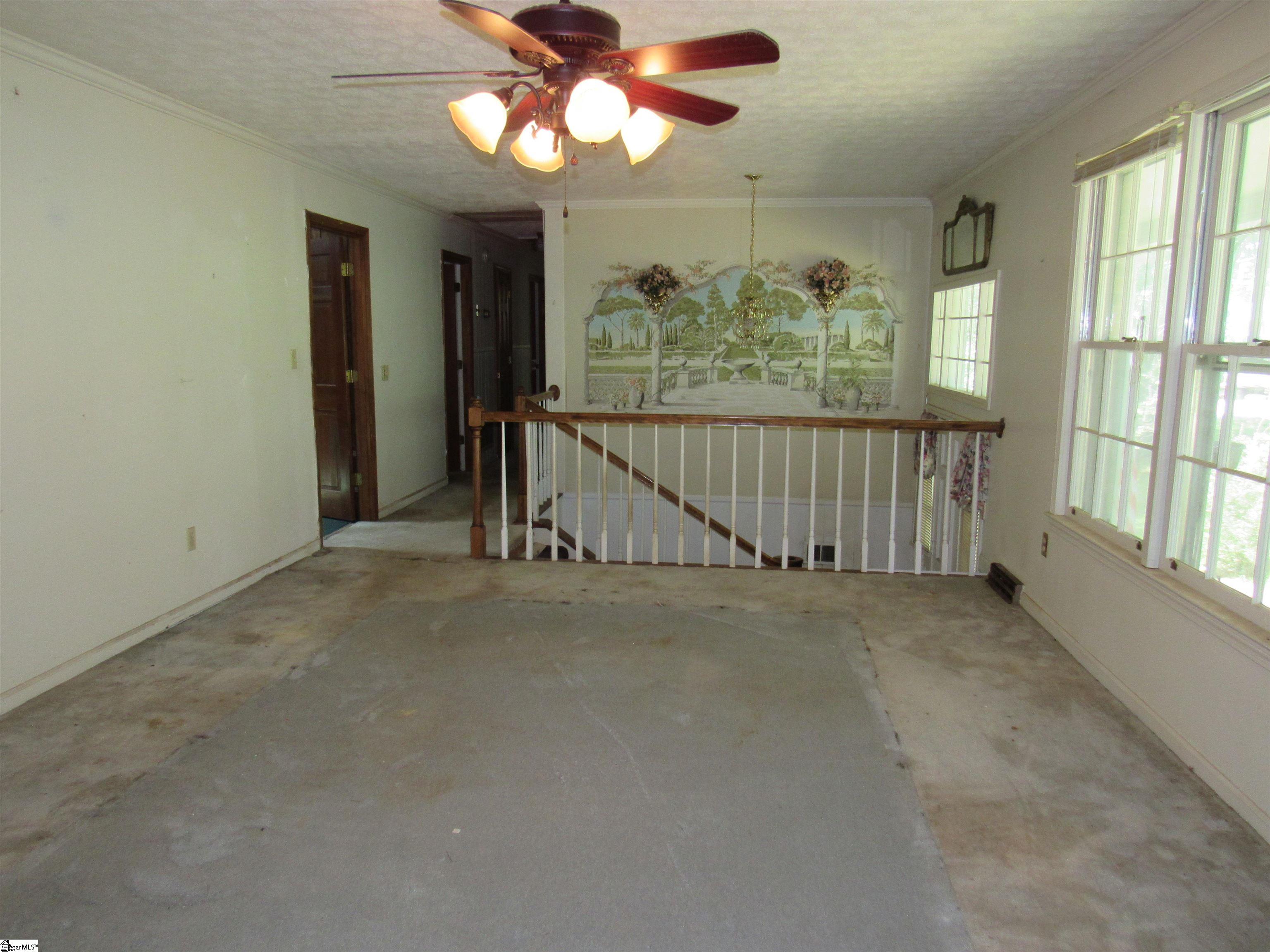 507 Eastcliffe Way Property Photo 4