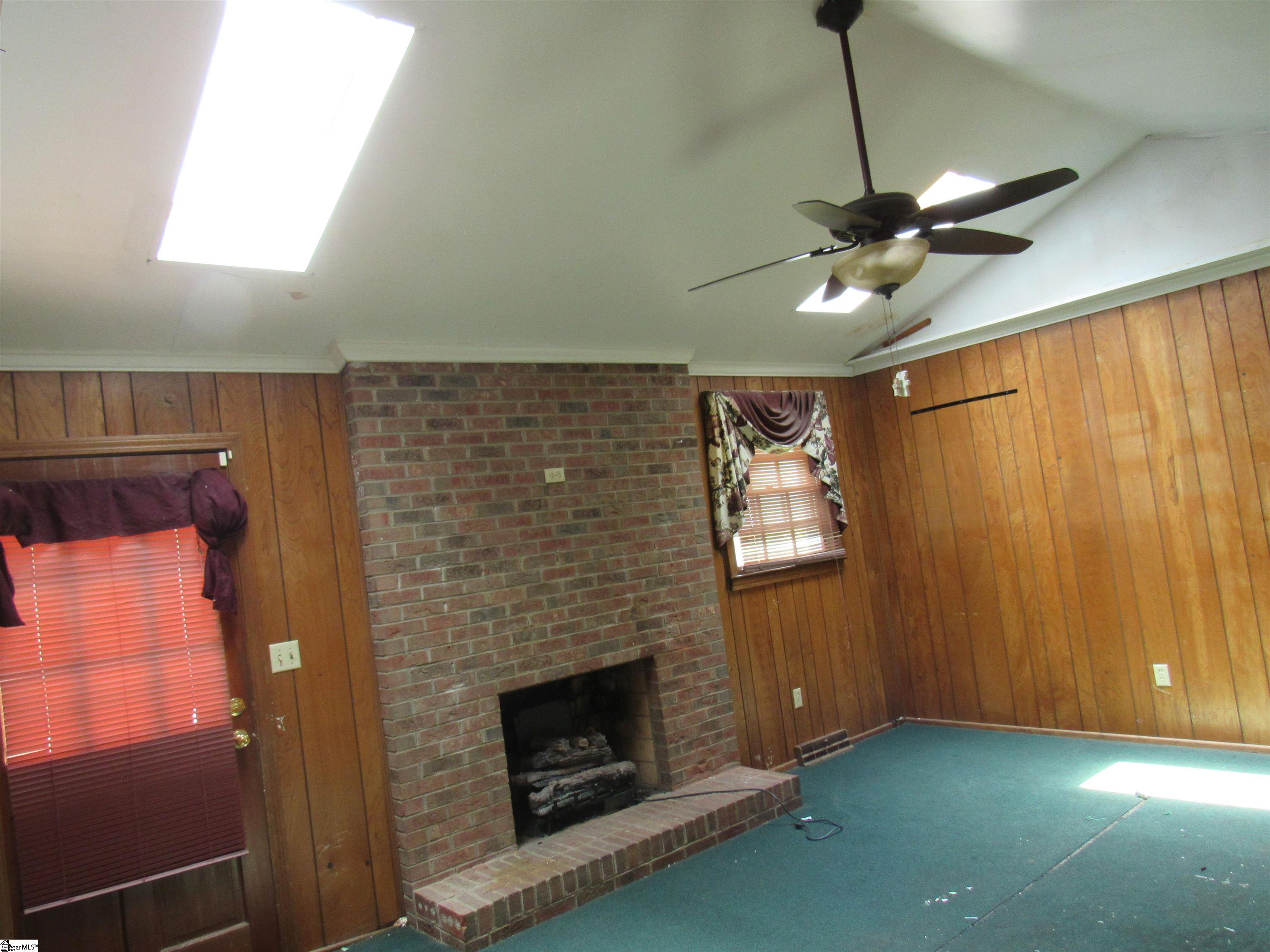 507 Eastcliffe Way Property Photo 7