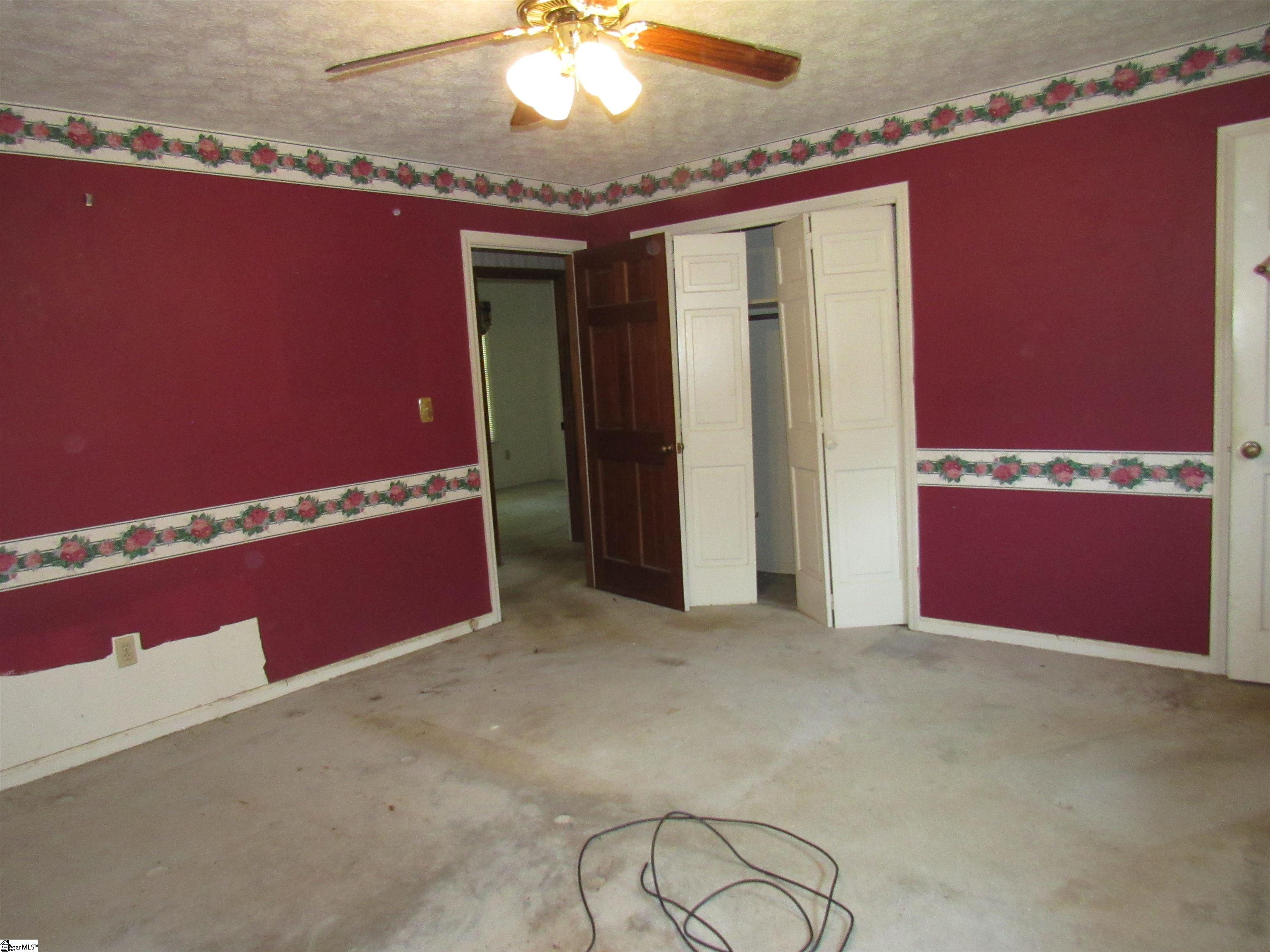 507 Eastcliffe Way Property Photo 10