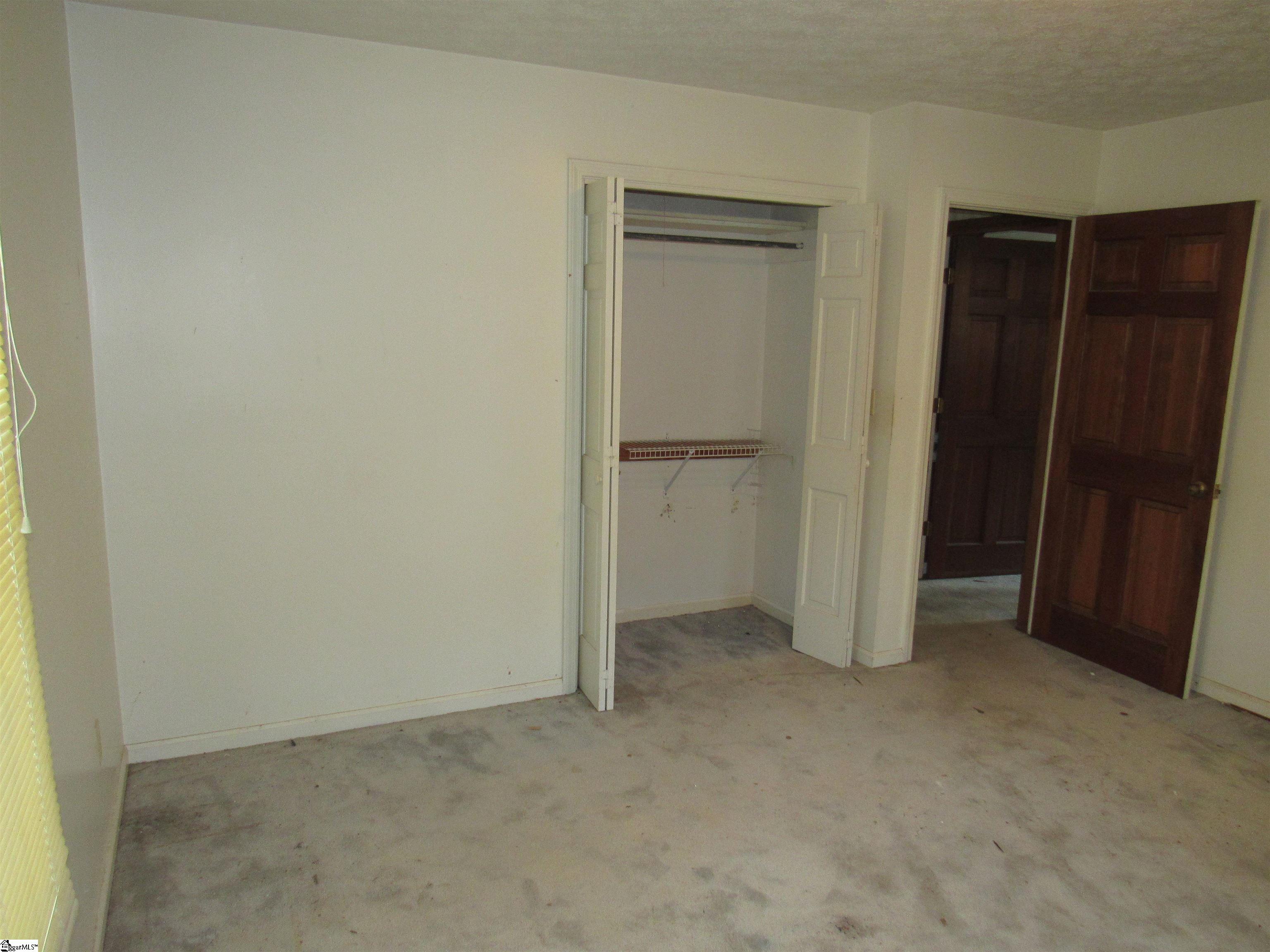 507 Eastcliffe Way Property Photo 13
