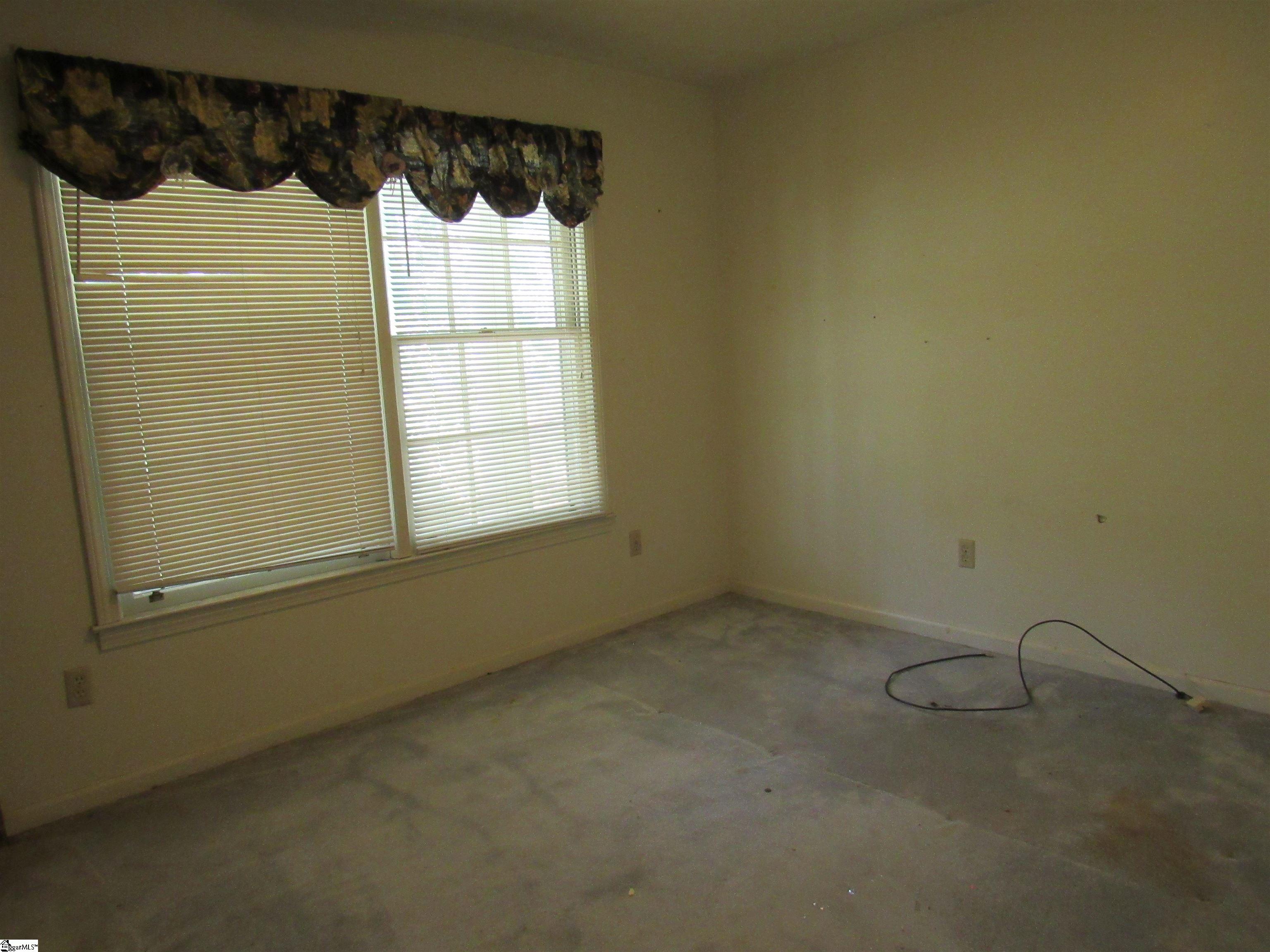 507 Eastcliffe Way Property Photo 14