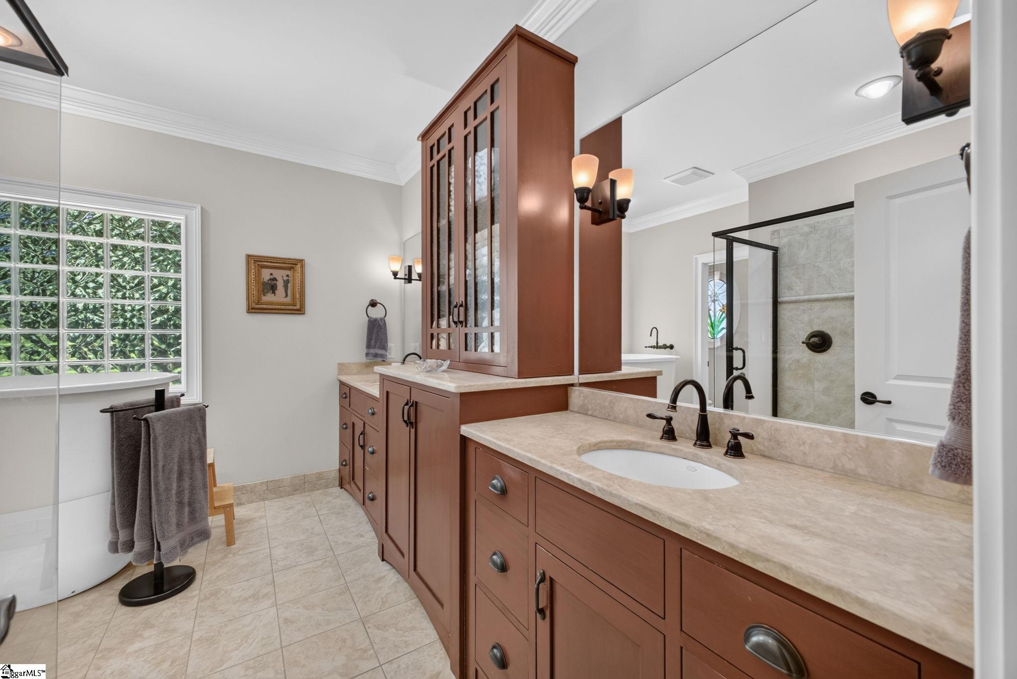 101 Breton Drive Property Photo 13