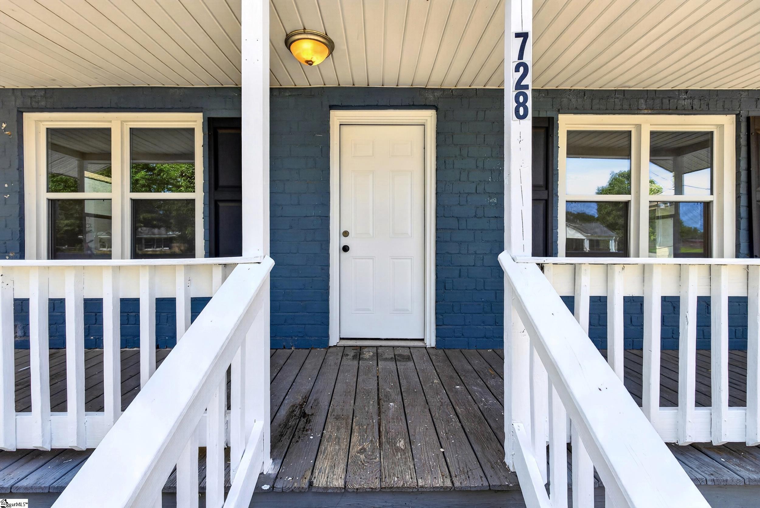 728 S Liberty Street Property Photo 4