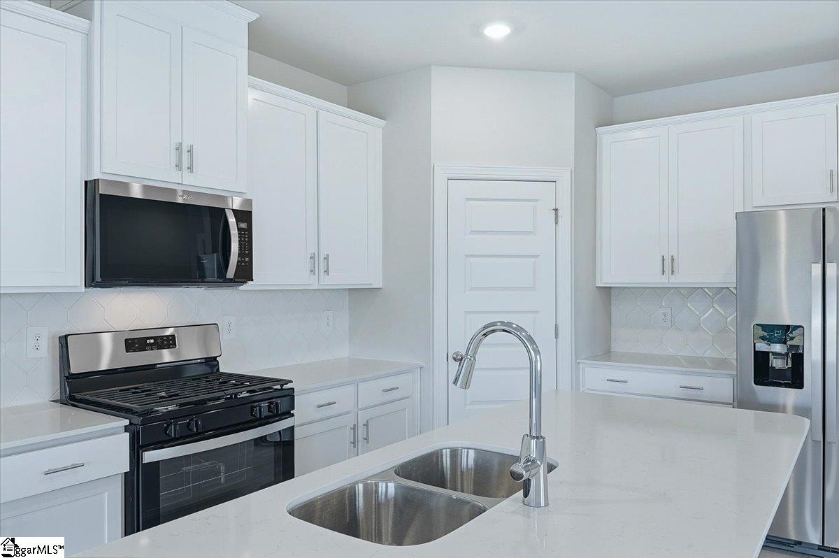 441 Blissful Court Property Photo 9