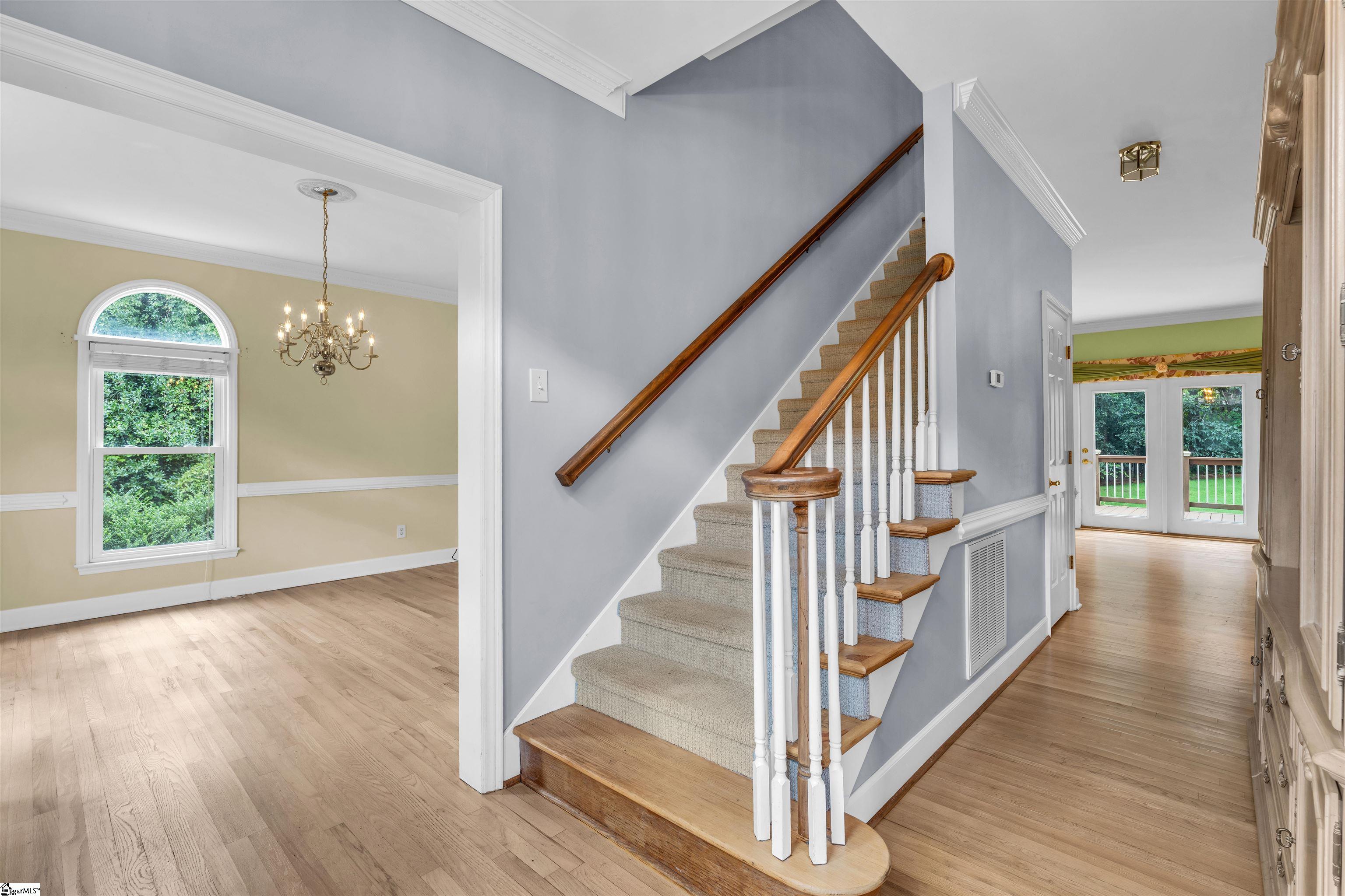 352 Round Ridge Road Property Photo 2