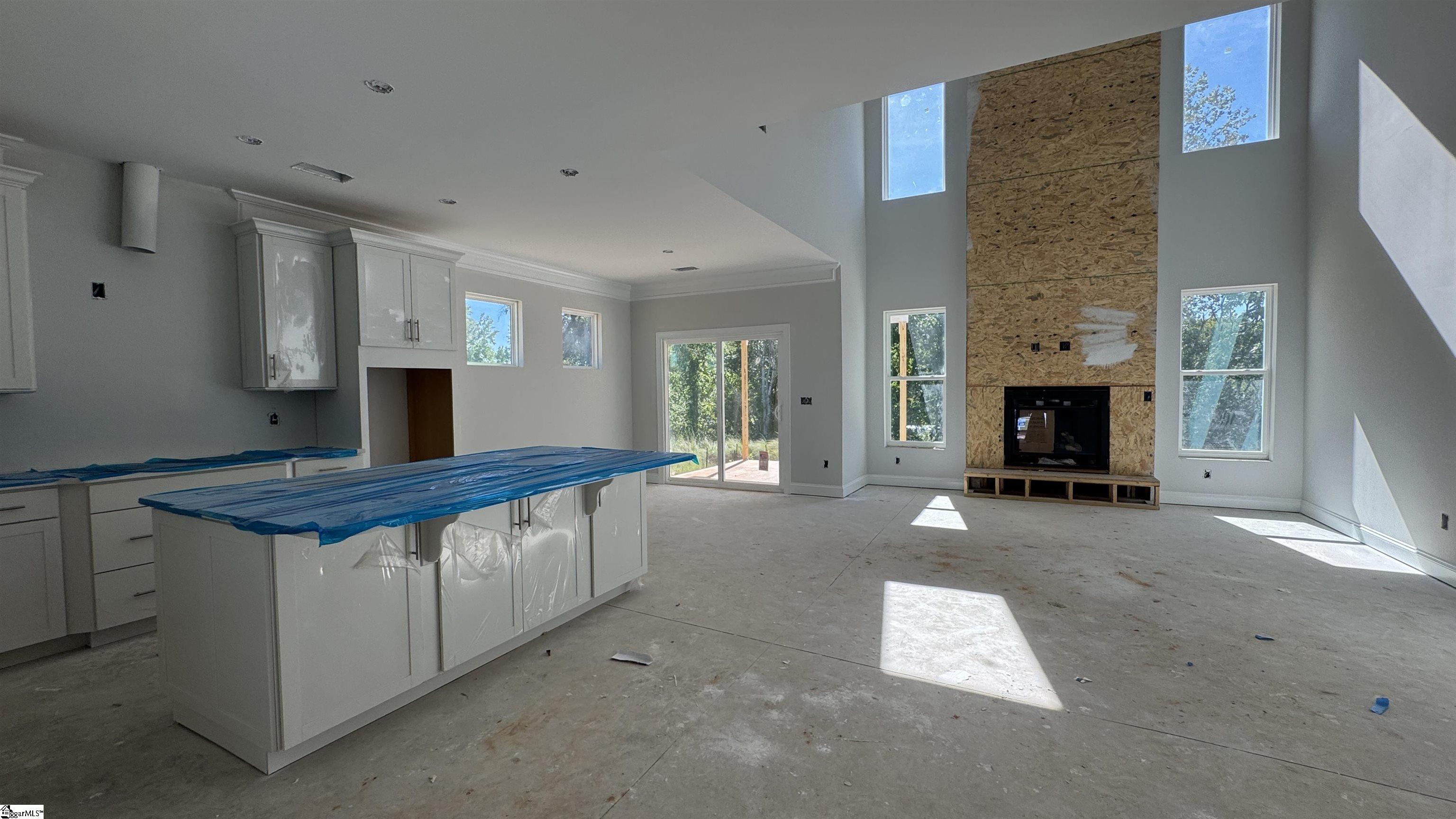 1121 Stable Way Property Photo 3