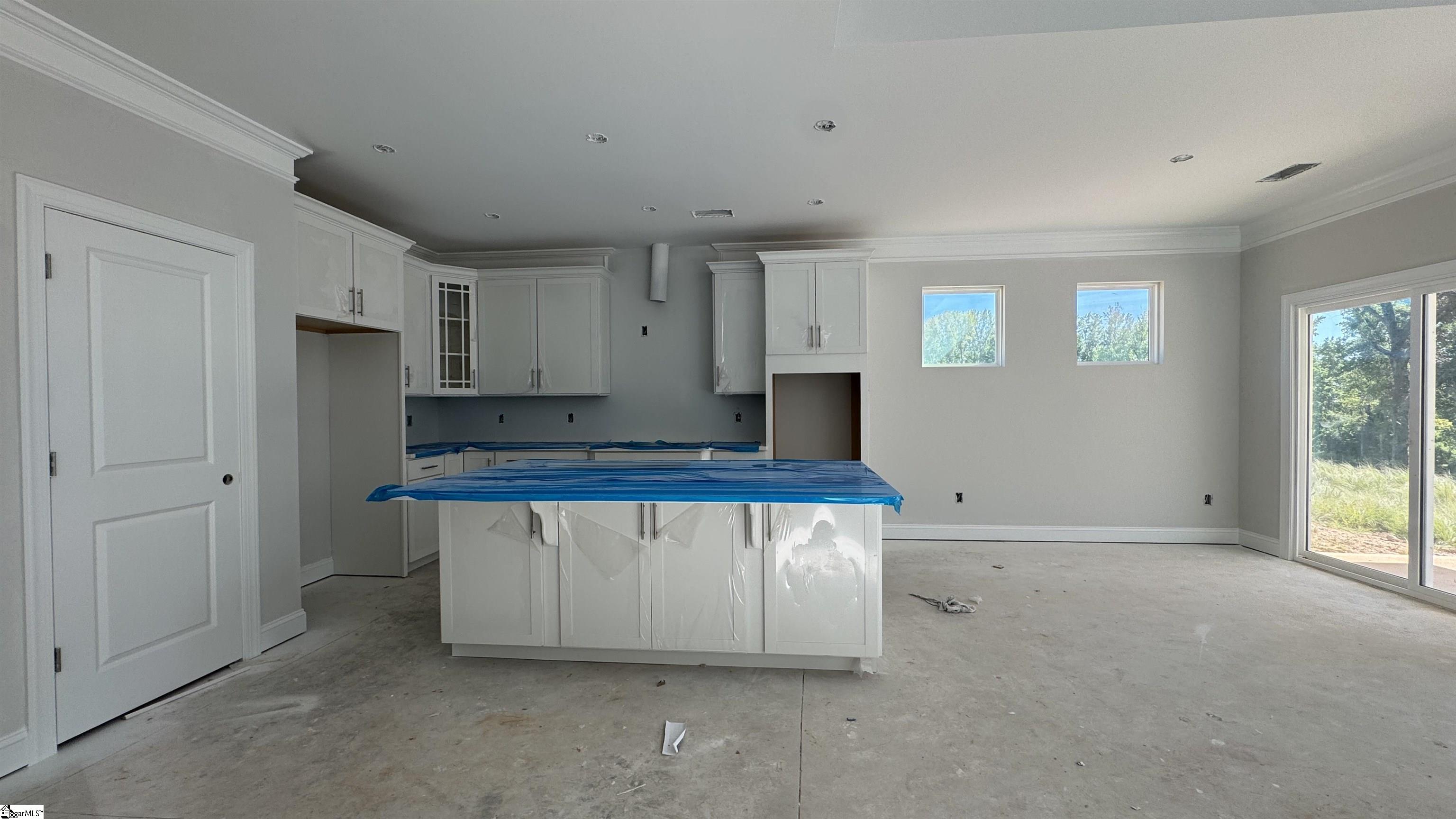 1121 Stable Way Property Photo 4