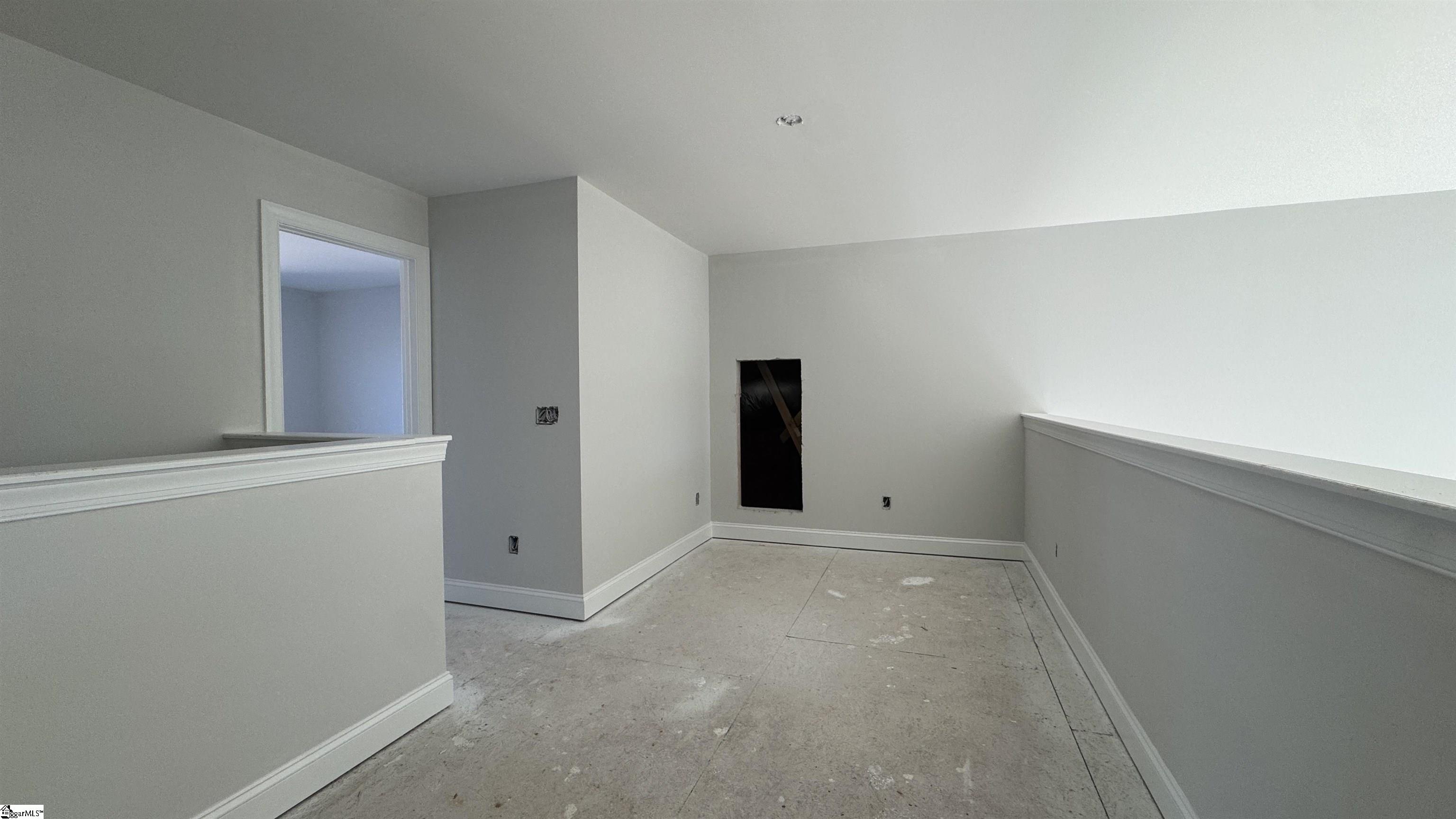 1121 Stable Way Property Photo 8